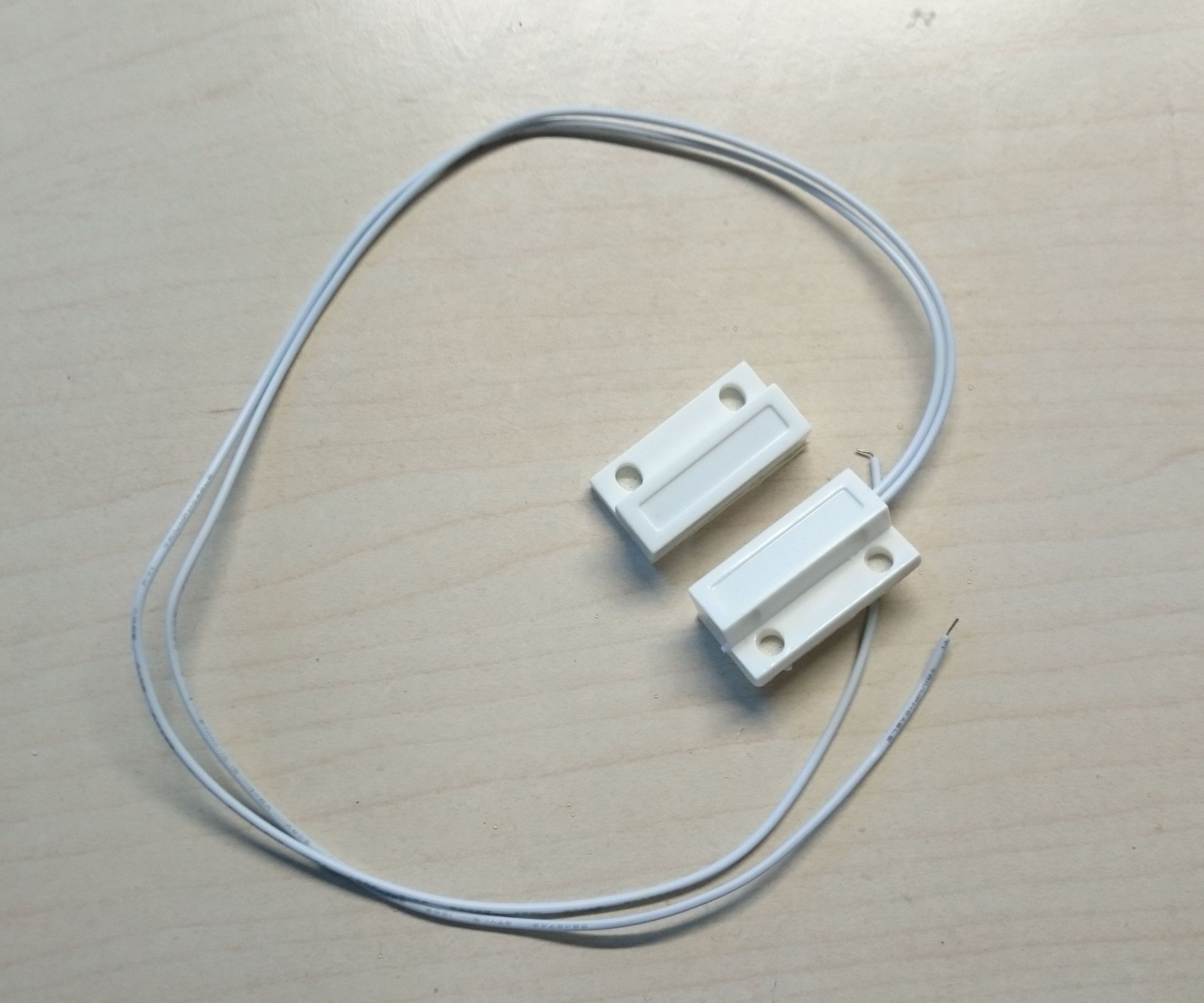 How to use a magnetic door switch / sensor with Arduino