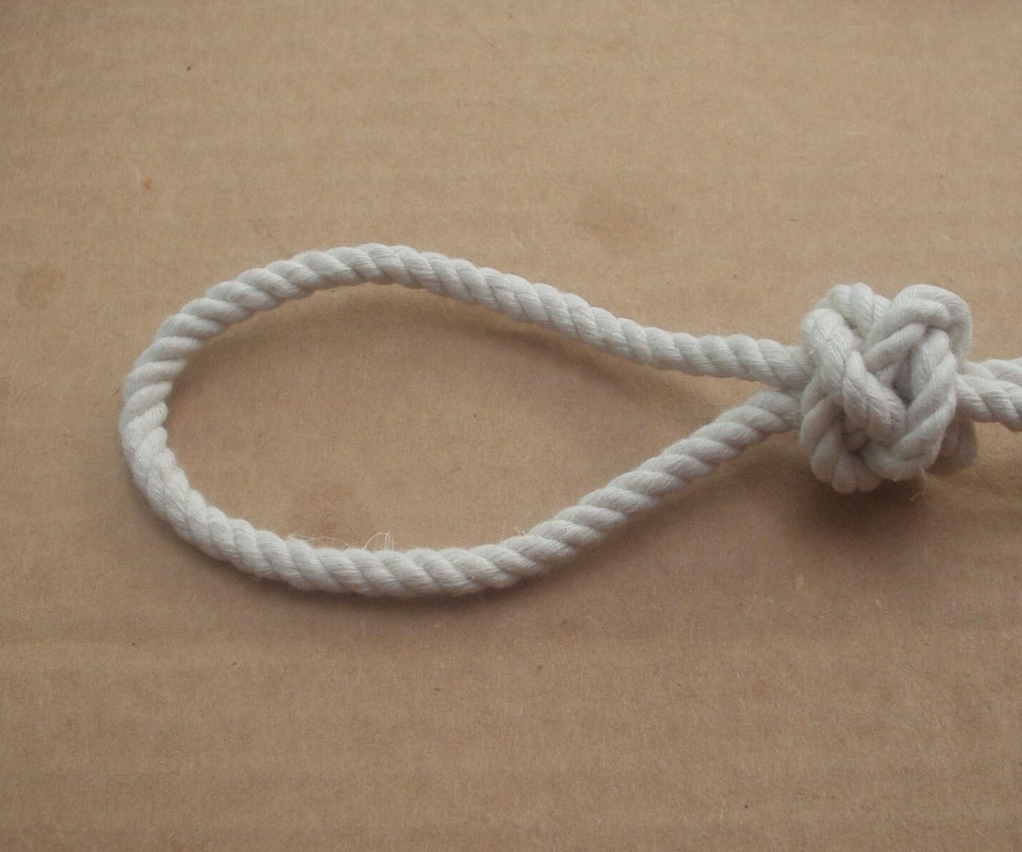 Herringbone Lanyard Knot