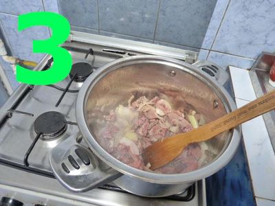 Fry the Onion and Meat