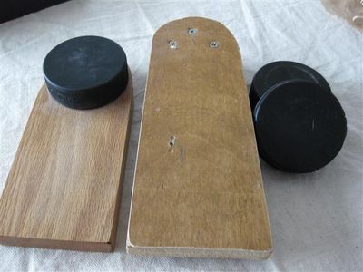 Hockey Puck Bench Block