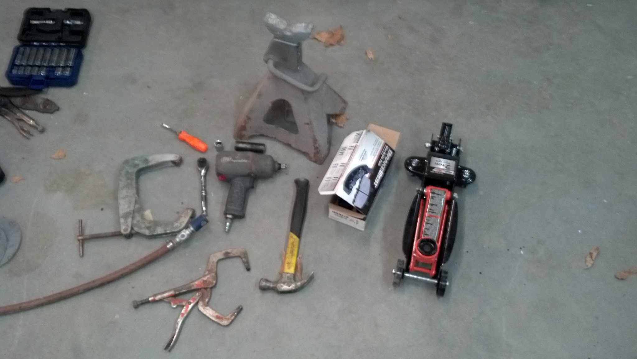 Changing Brake Pads- Disc Brakes. (1995 GTP Grand Prix)