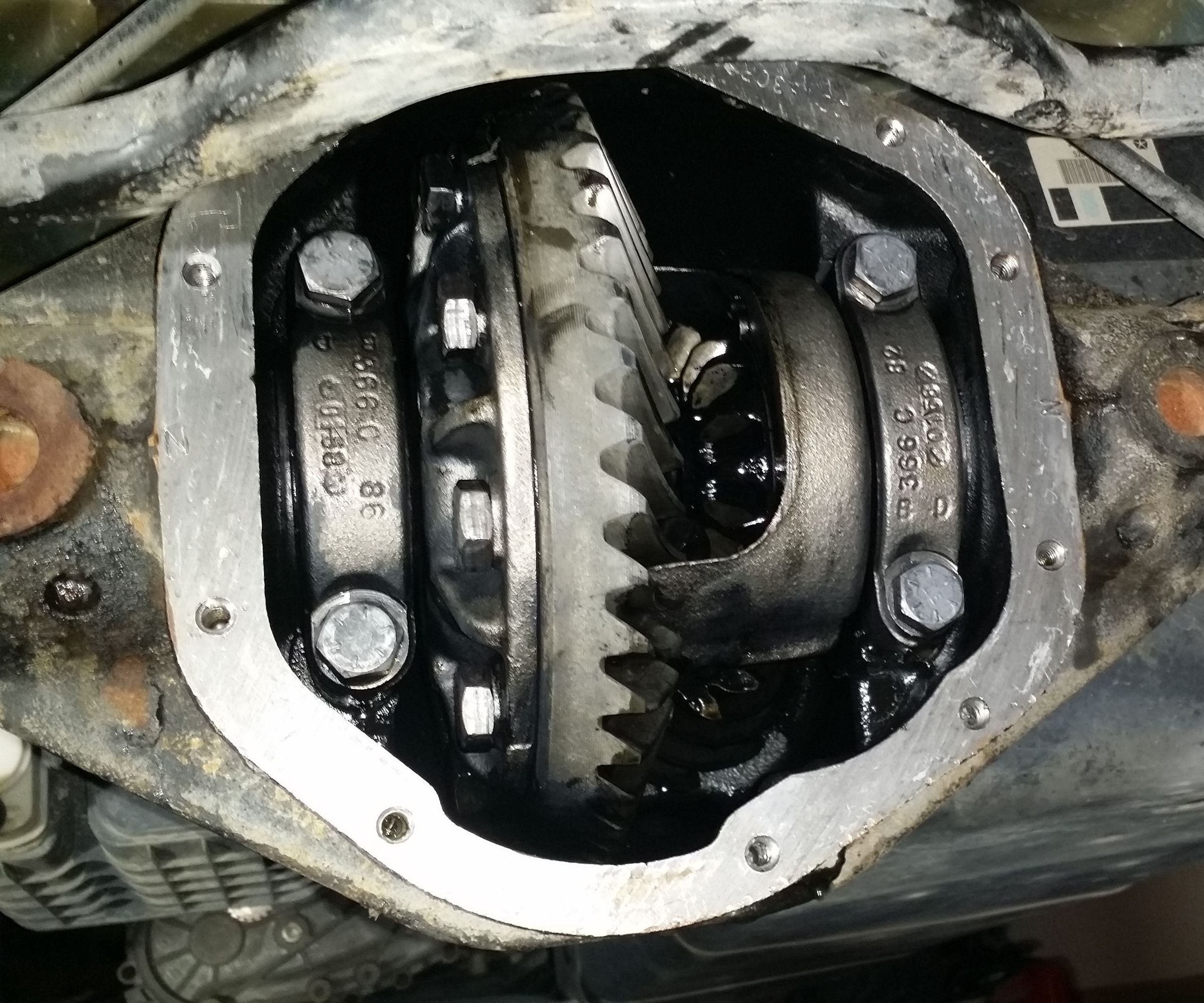 Replacing Your Differential Cover