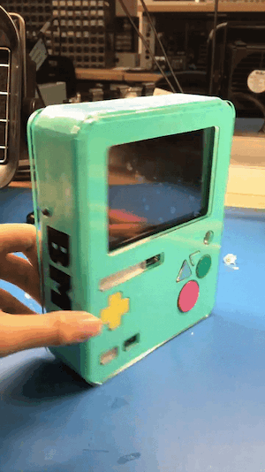 DIY Adventure Time BMO: Raspberry-Pi Powered Retro Game Handheld
