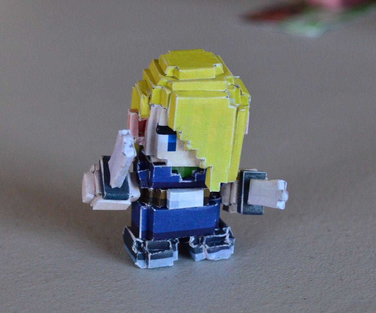 Paper craft- Voxellated Cube World 'Rogue'