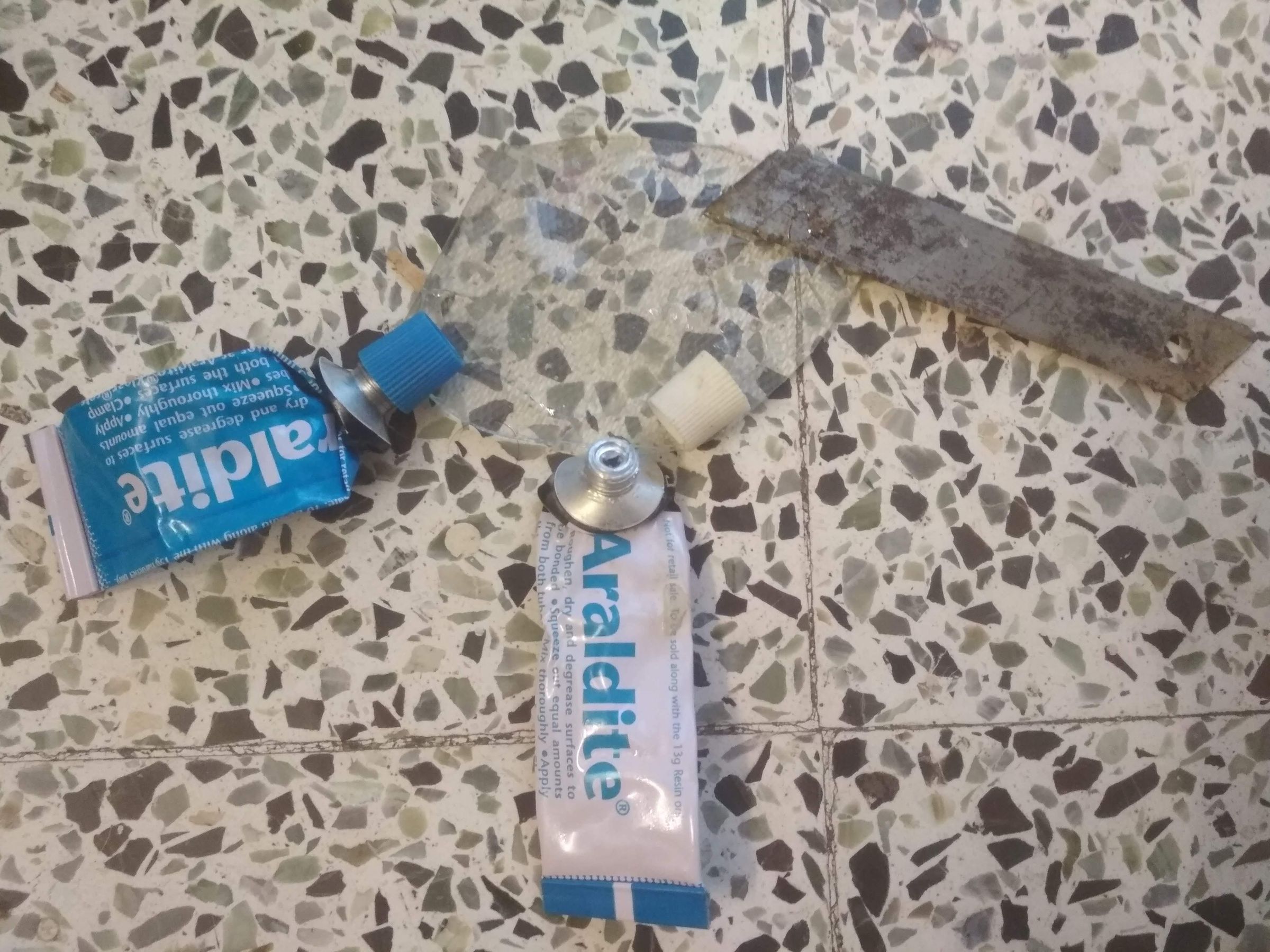 Fix a Broken Plastic Chair 6 Steps (with Pictures) Instructables