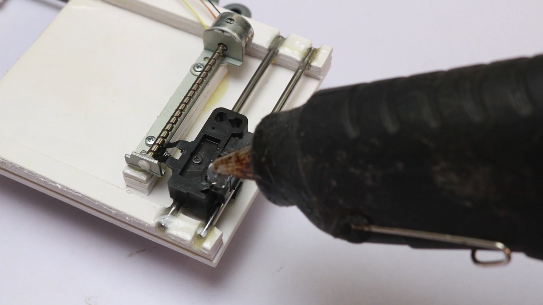 homework writing robot Connect Servo Motor.