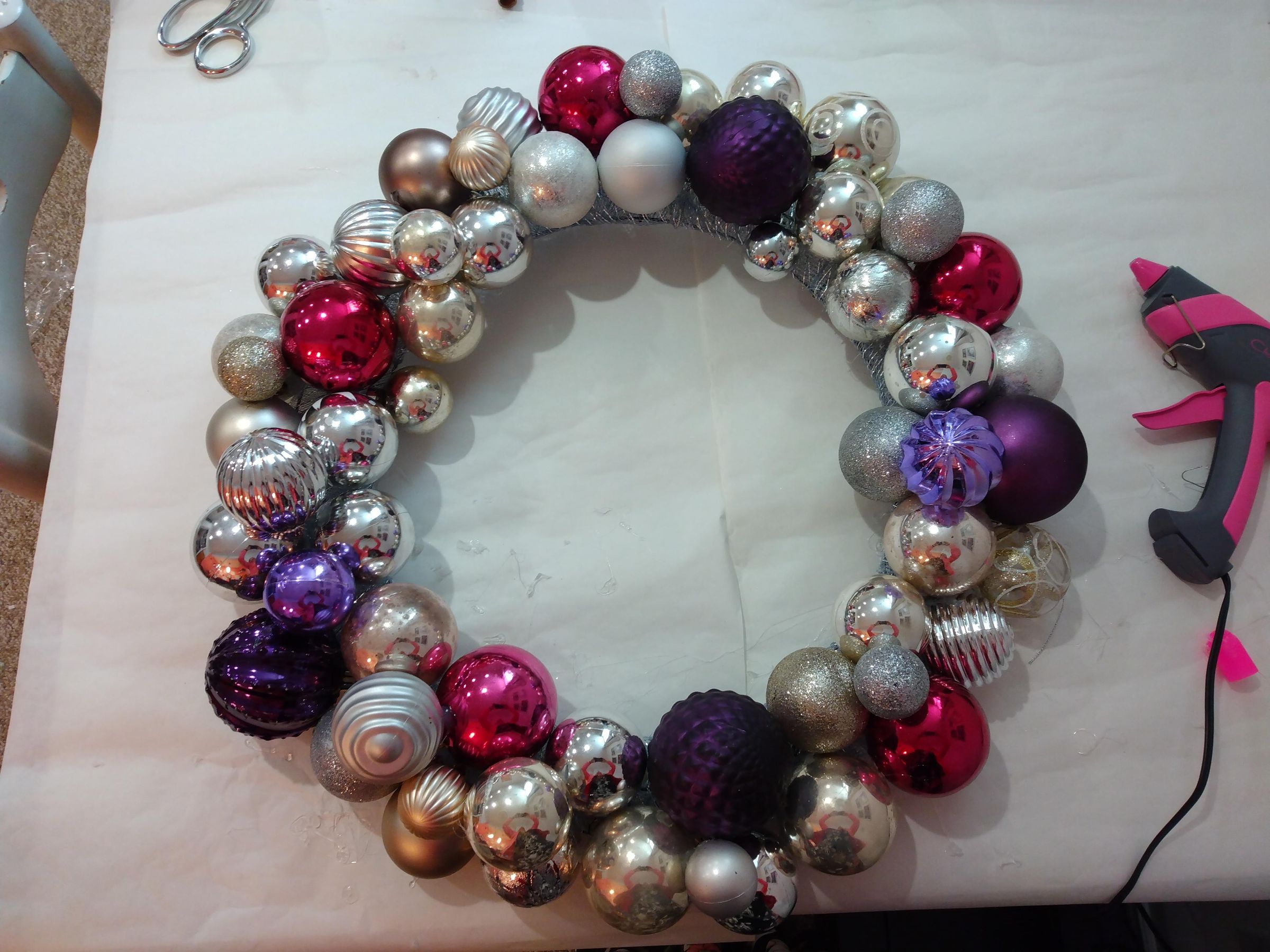 Christmas (or Any Holiday) Ball Wreath 5 Steps Instructables