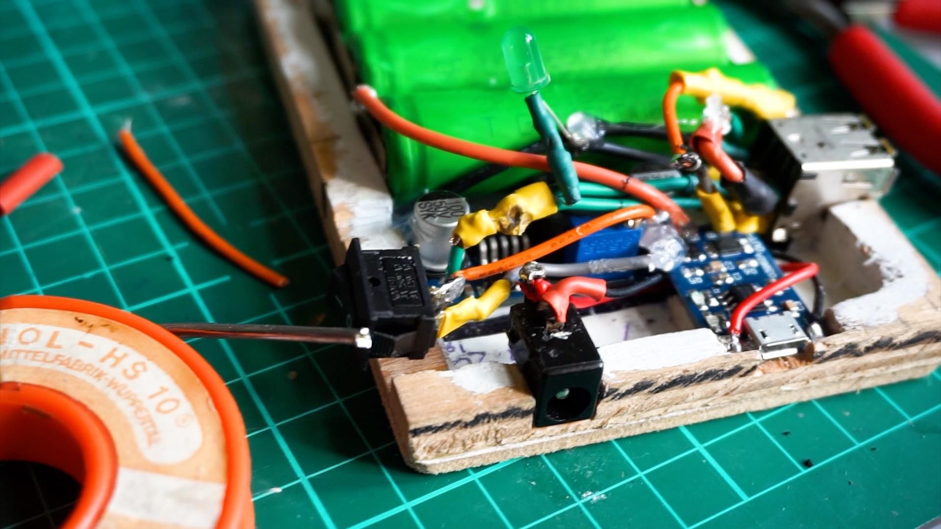 Turn an Old Laptop Battery Into a 10 000 MAh Power Bank 11 Steps