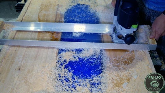 DIY Epoxy River Rock Table That Glows : 24 Steps (with Pictures ...