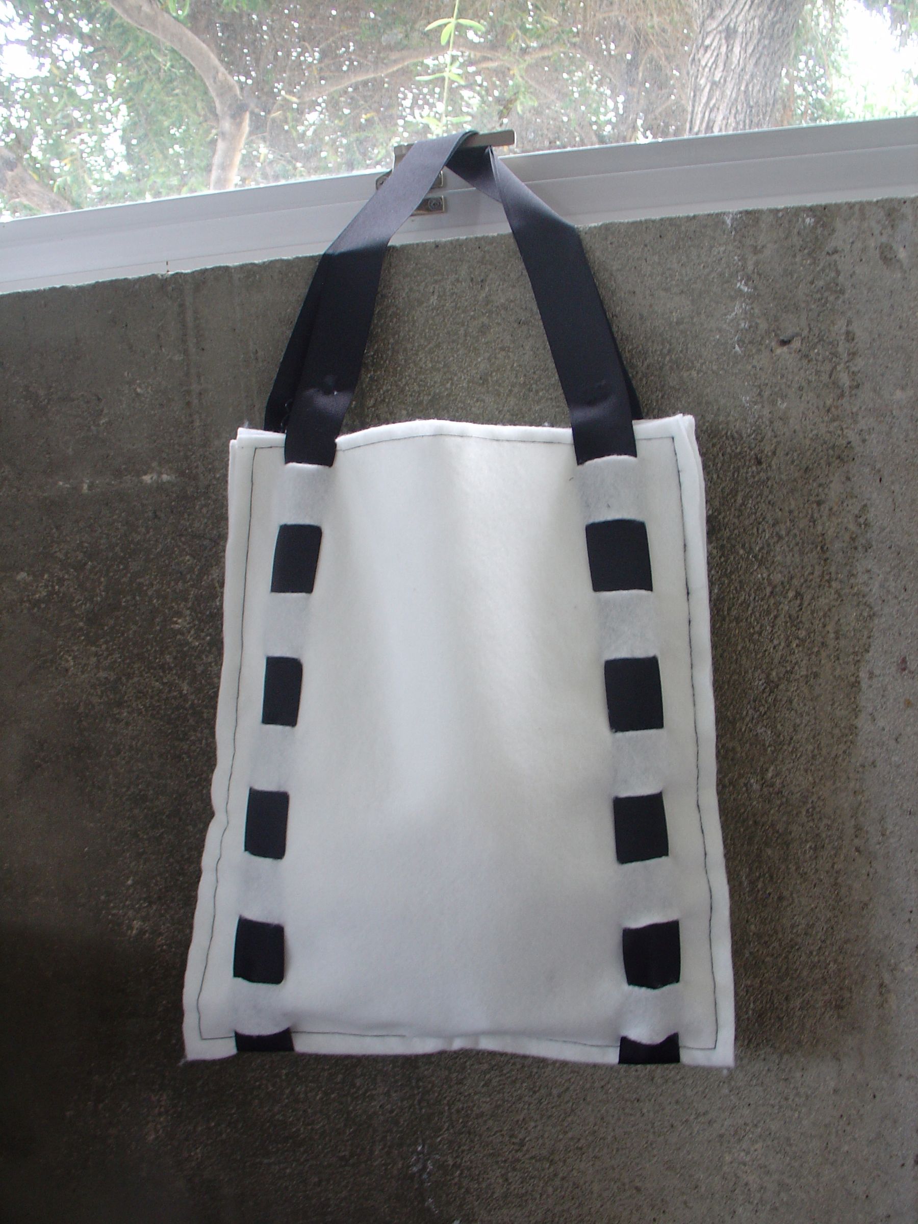 Easy Expandable Felt Tote Bag