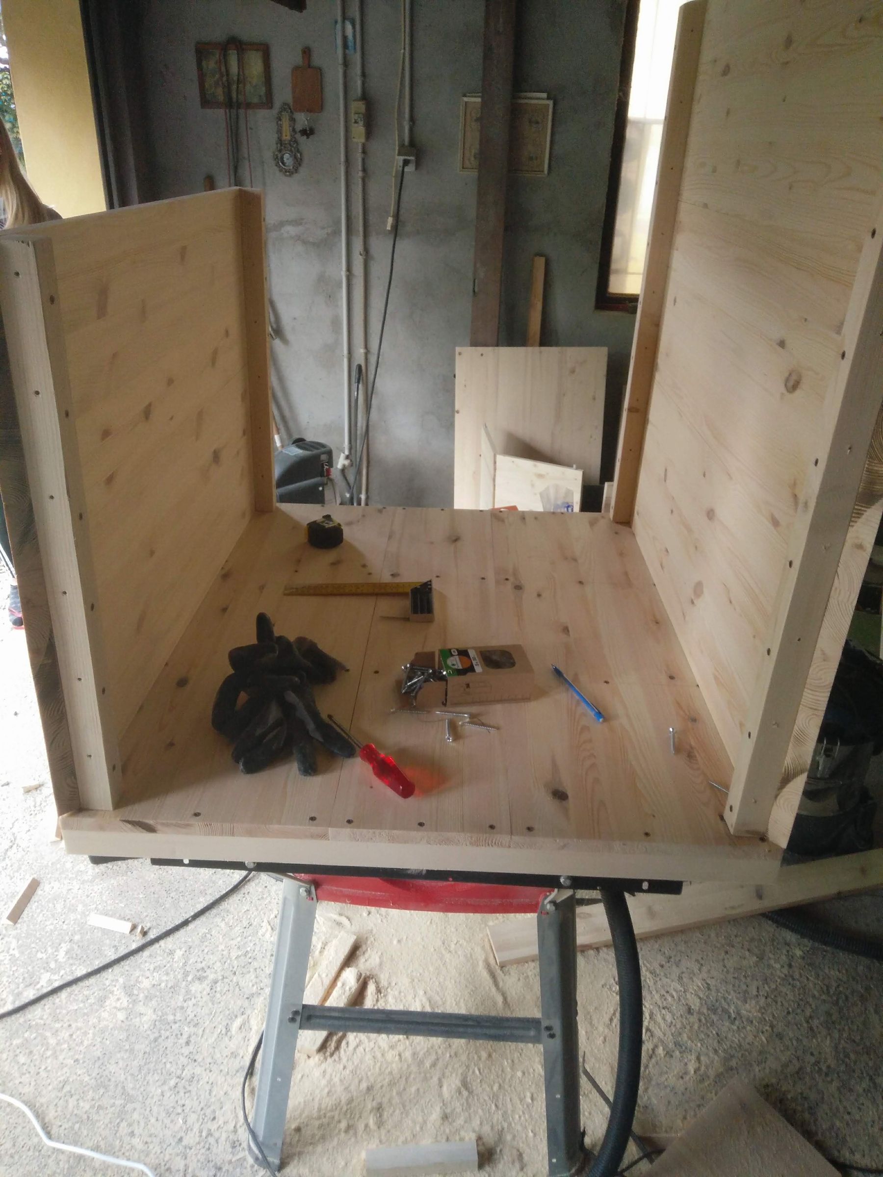 Easy to Build and to Clean Dog House 9 Steps Instructables