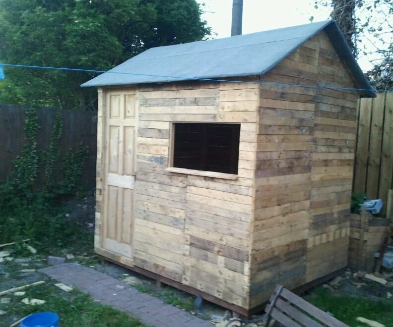 pallet wood shed