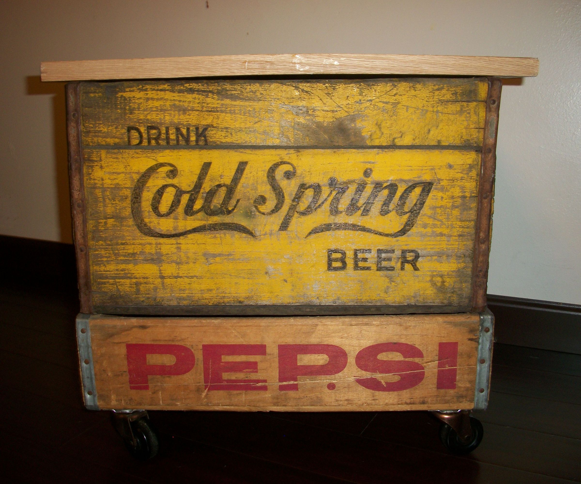 DIY Soda Crate Storage Table With Wheels