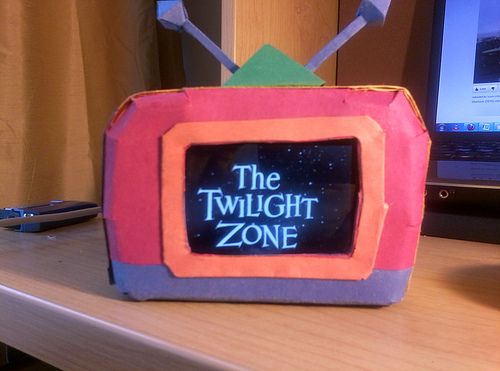 Paper Pub #1: IPod TV Dock