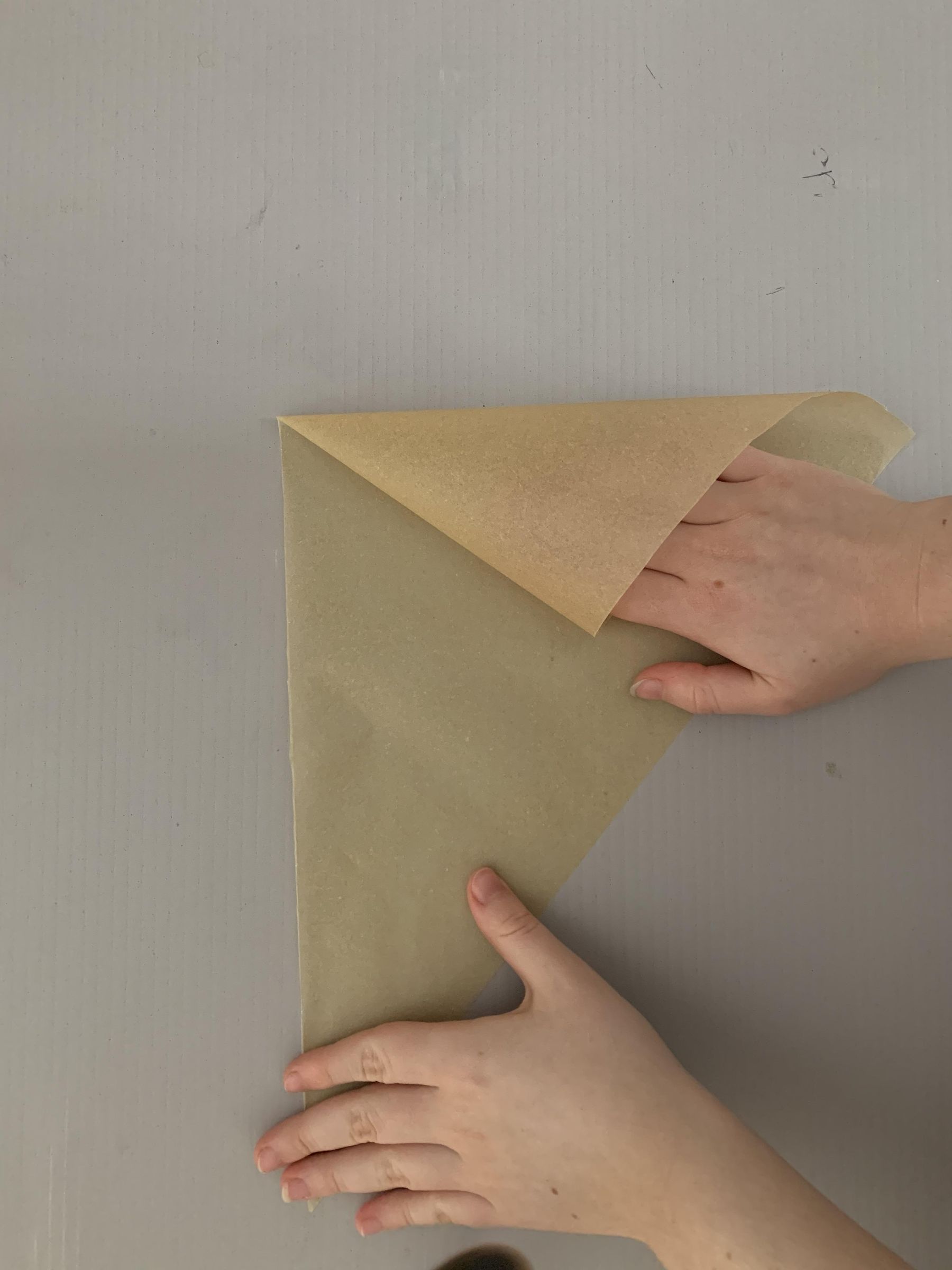 How to Make a Parchment Paper Piping Bag (Paper 3 Steps