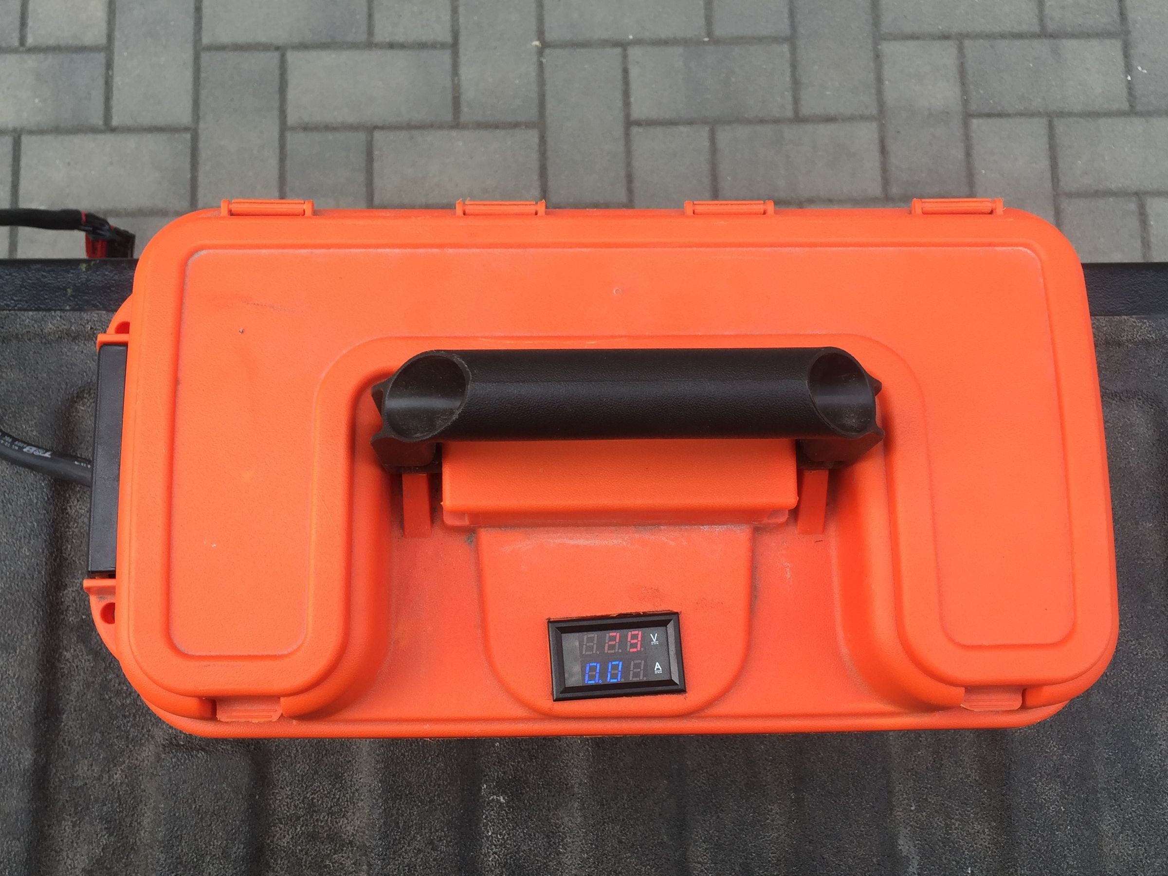 12V Battery Box (with Pictures) Instructables