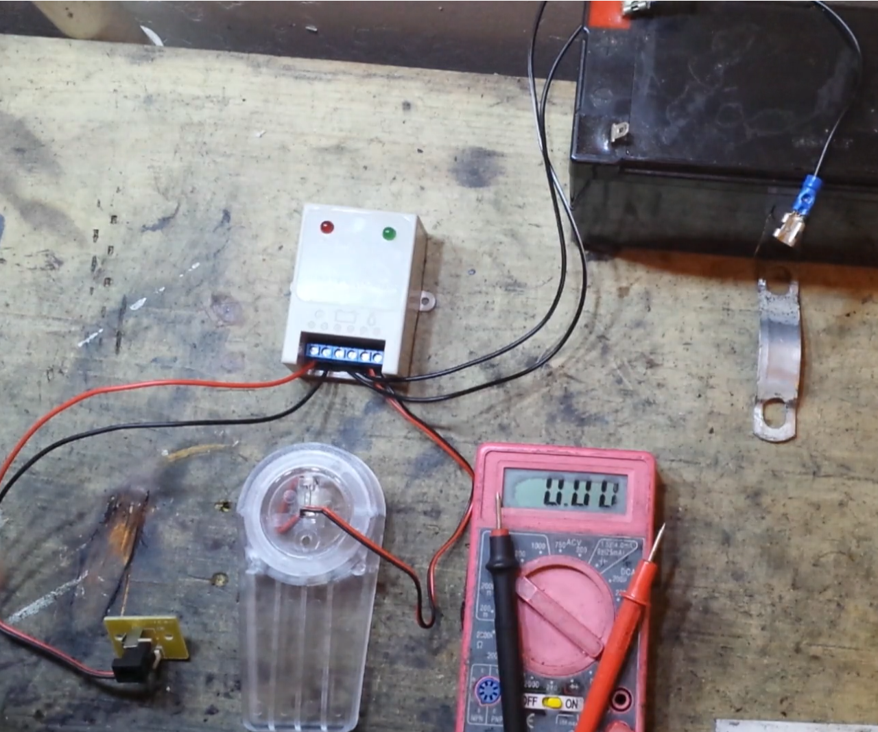 Turn a Solar Charge Controller Into Wall Powered 12v Battery Charger