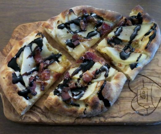 Bacon Brie Pear Pizzettes