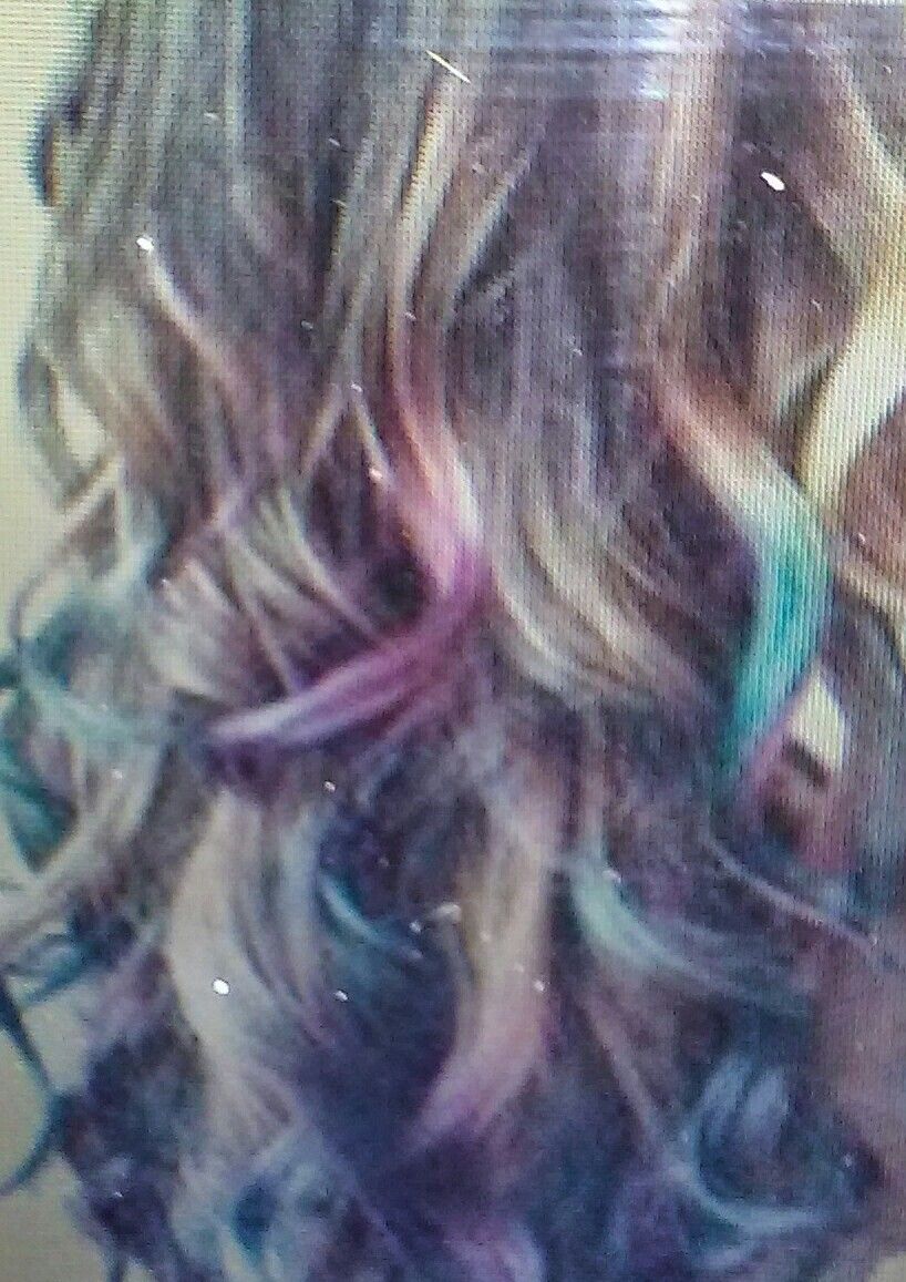 How to Dye Hair Using EyeShadow