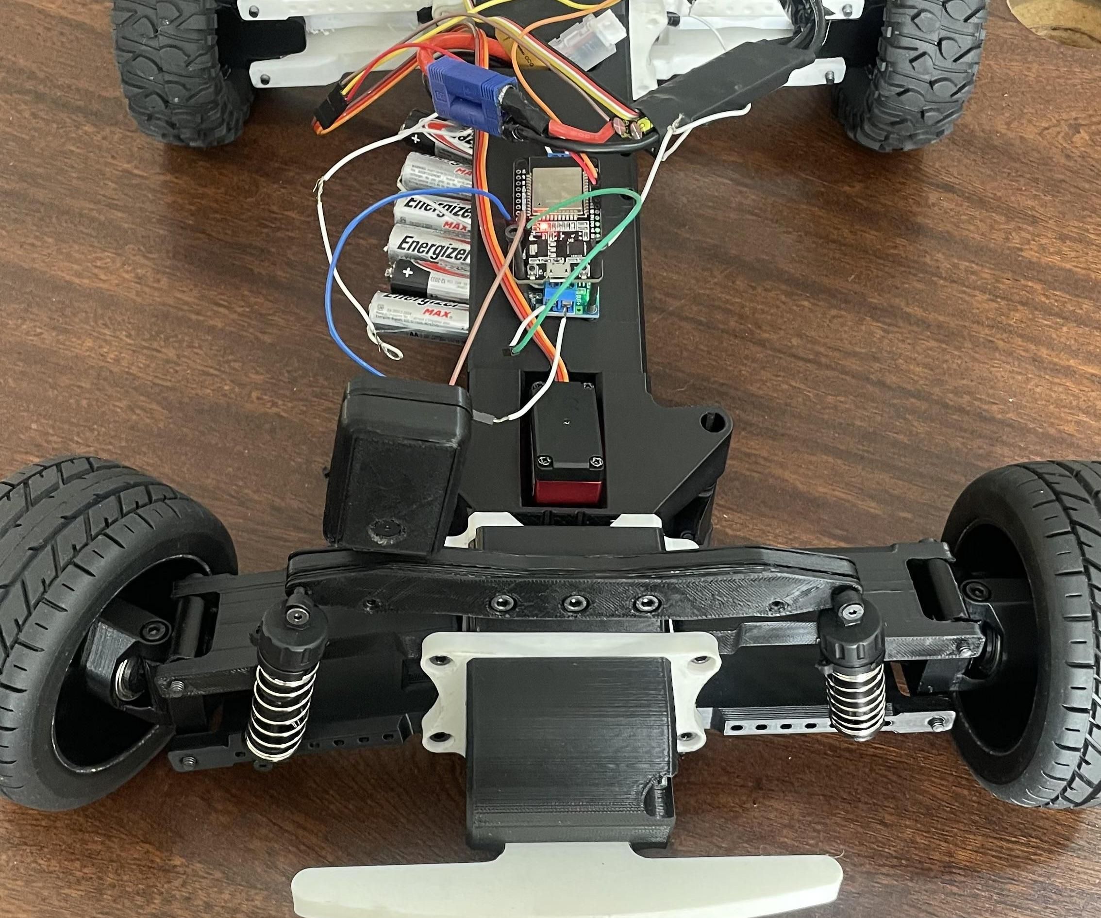 Xbox-Driven ESP32 Explorer: a Camera-Enhanced Rover