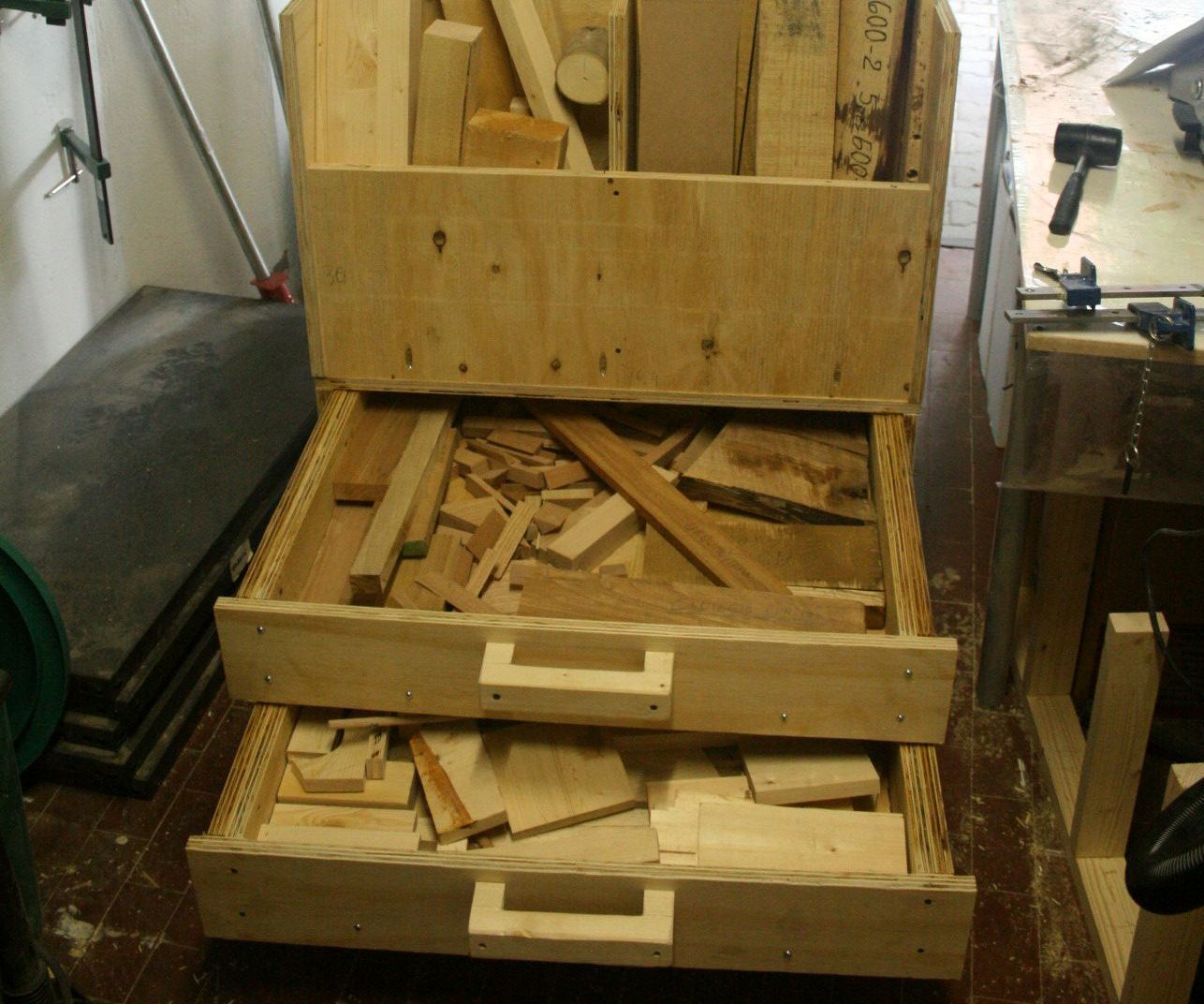 Lumber Storage Cart With Bottom Drawers
