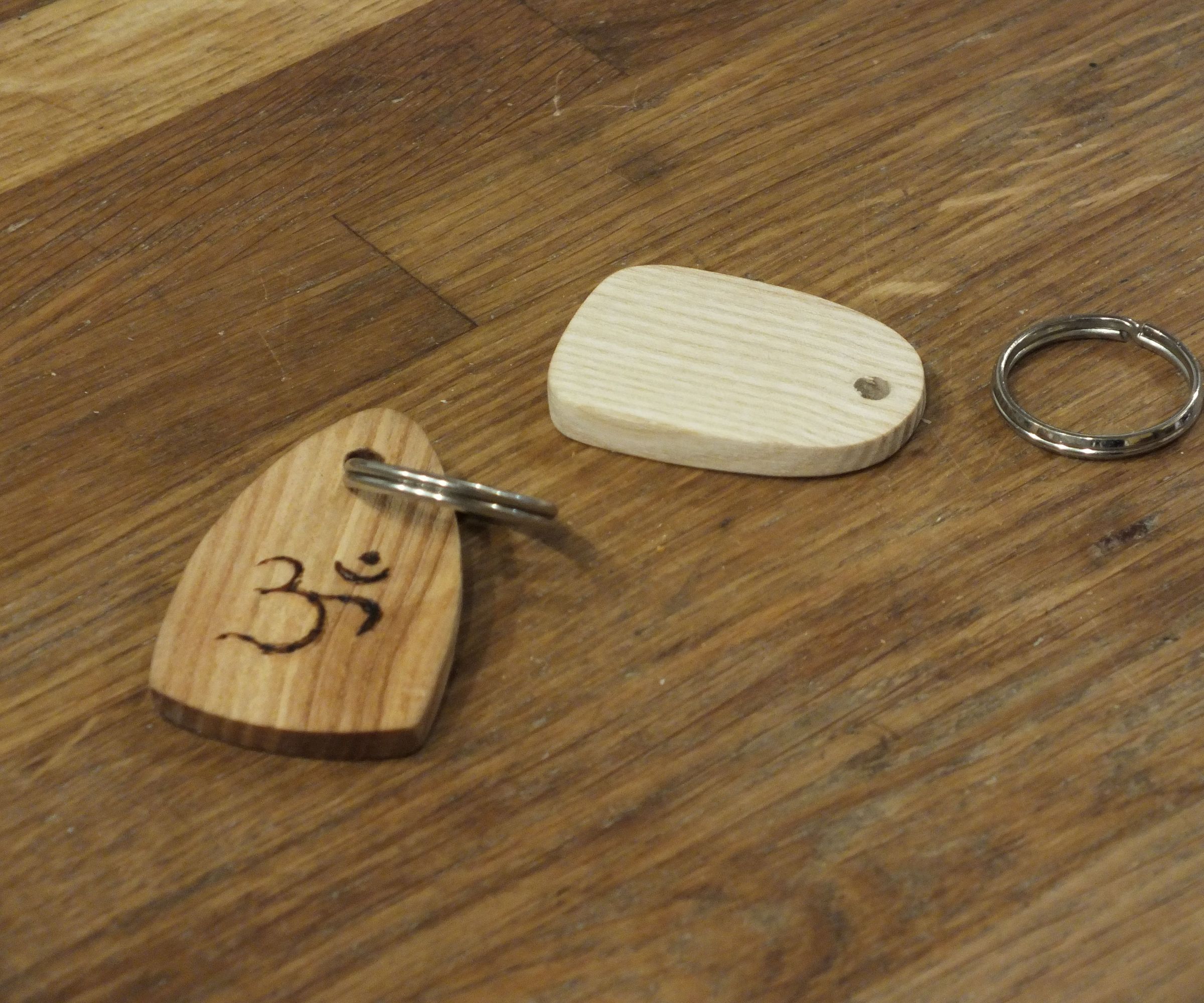 Key Ring From Recycled Wood Using Hand Tools