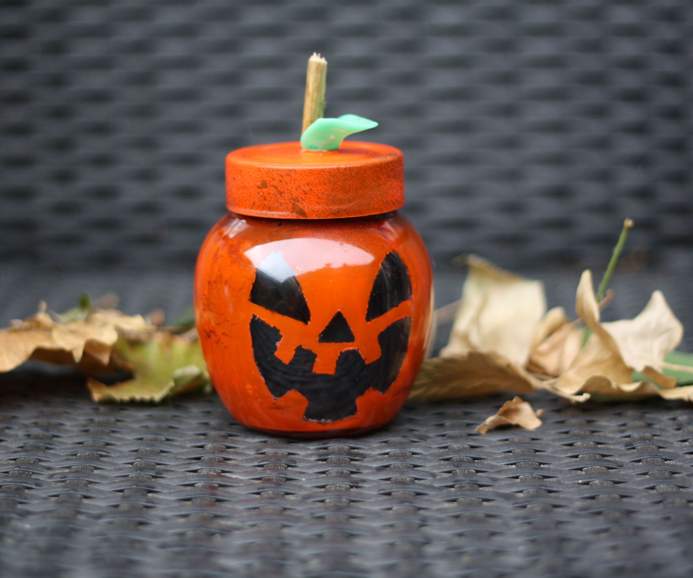 Glass Jar Jacko'lantern