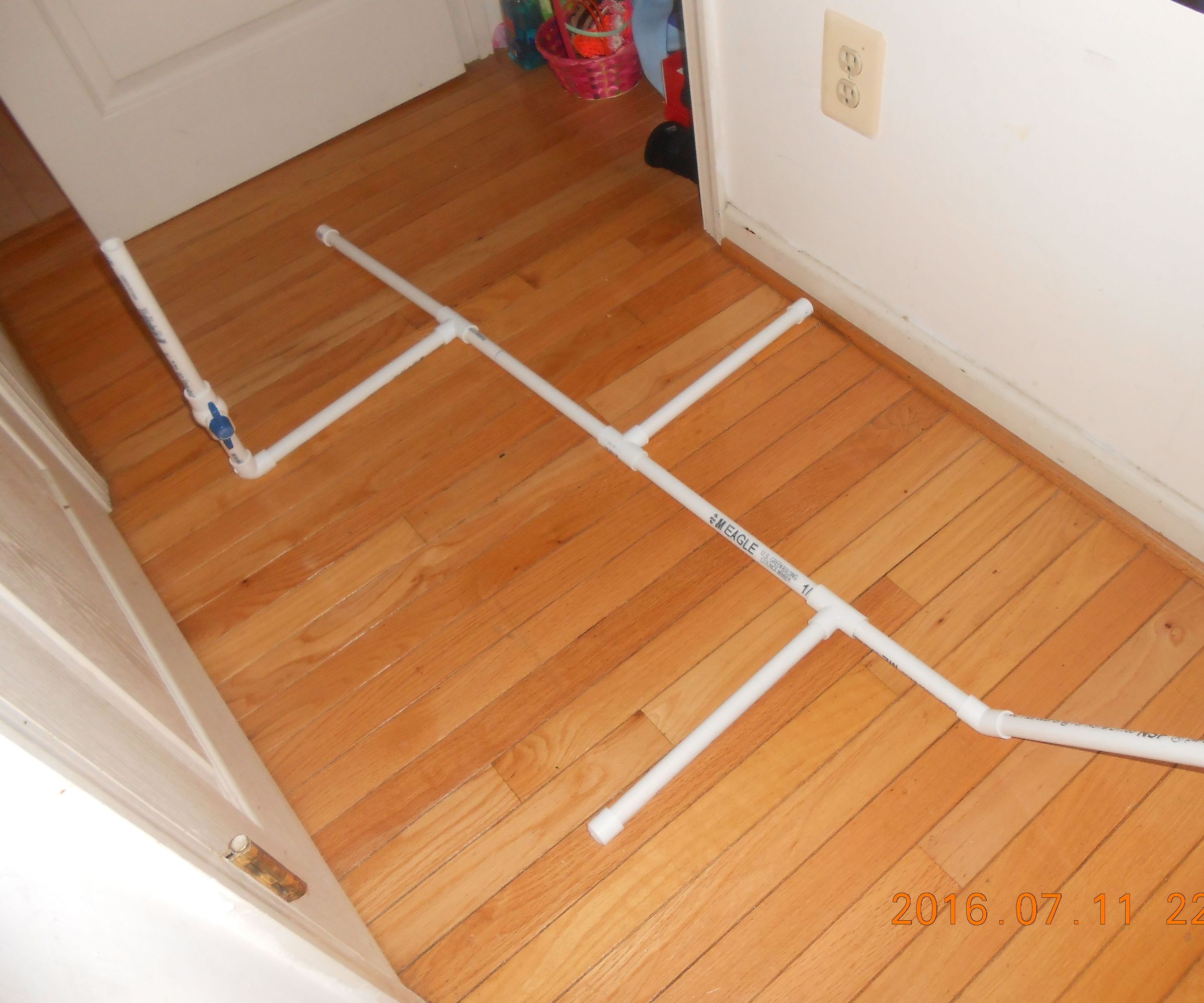 DIY Water Rocket and Launcher