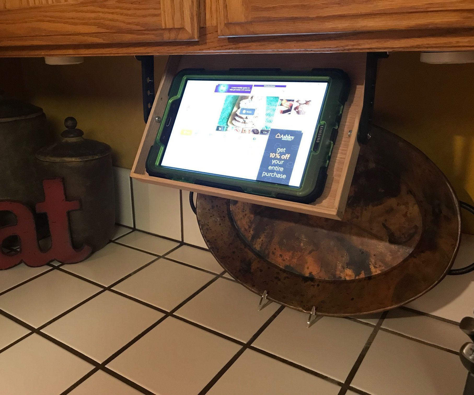 Under Cabinet Hideaway Tablet Shelf