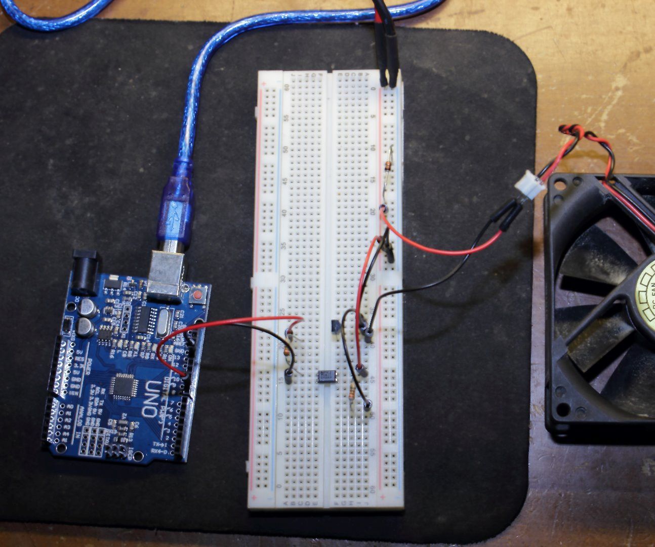 Isolating Circuits From Your Arduino With Optocouplers