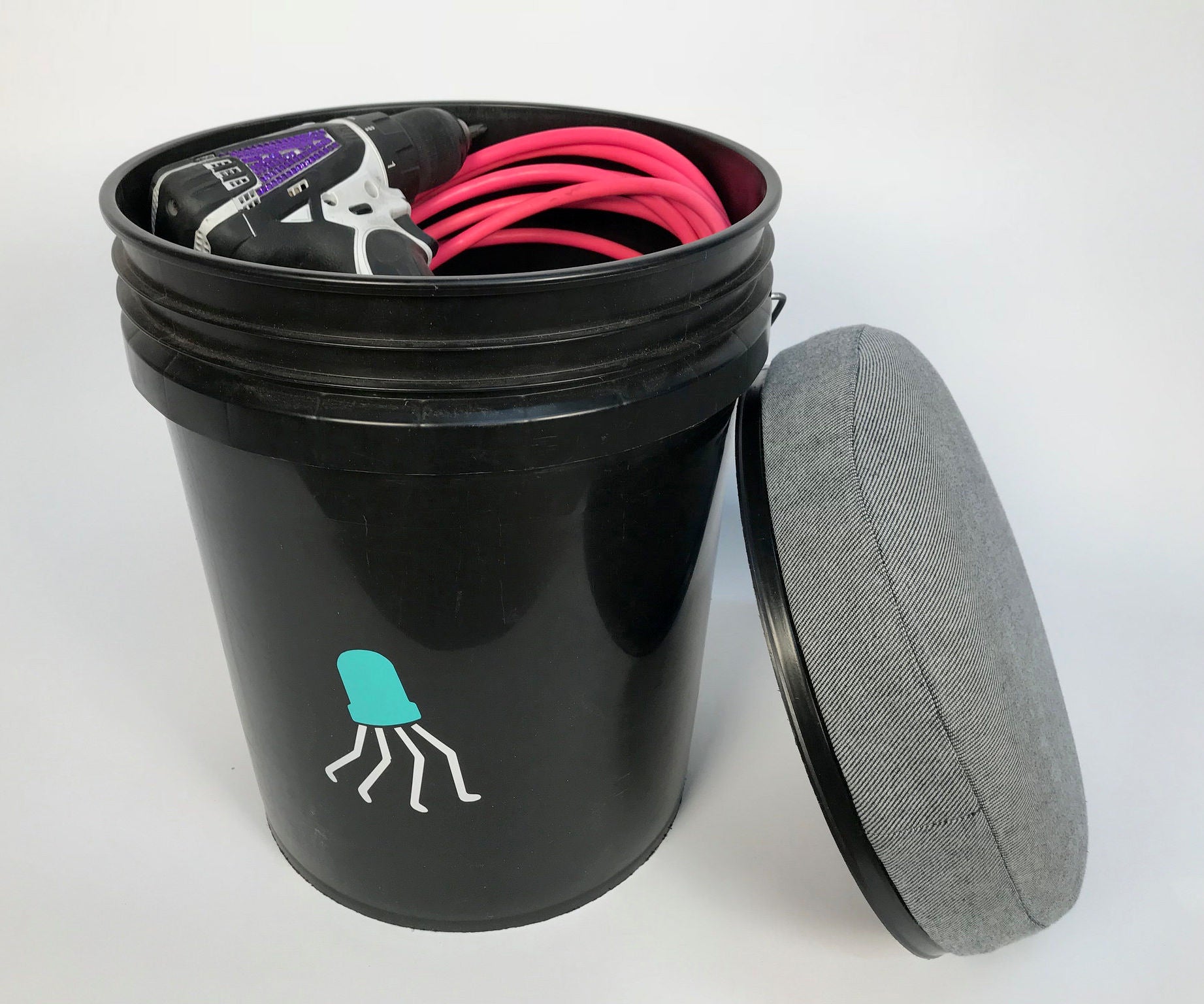 The Amazing Bucket Stool! 5 Steps (with Pictures) Instructables