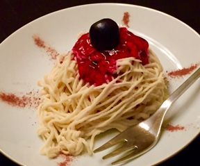 White chocolate noodles/spaghetti