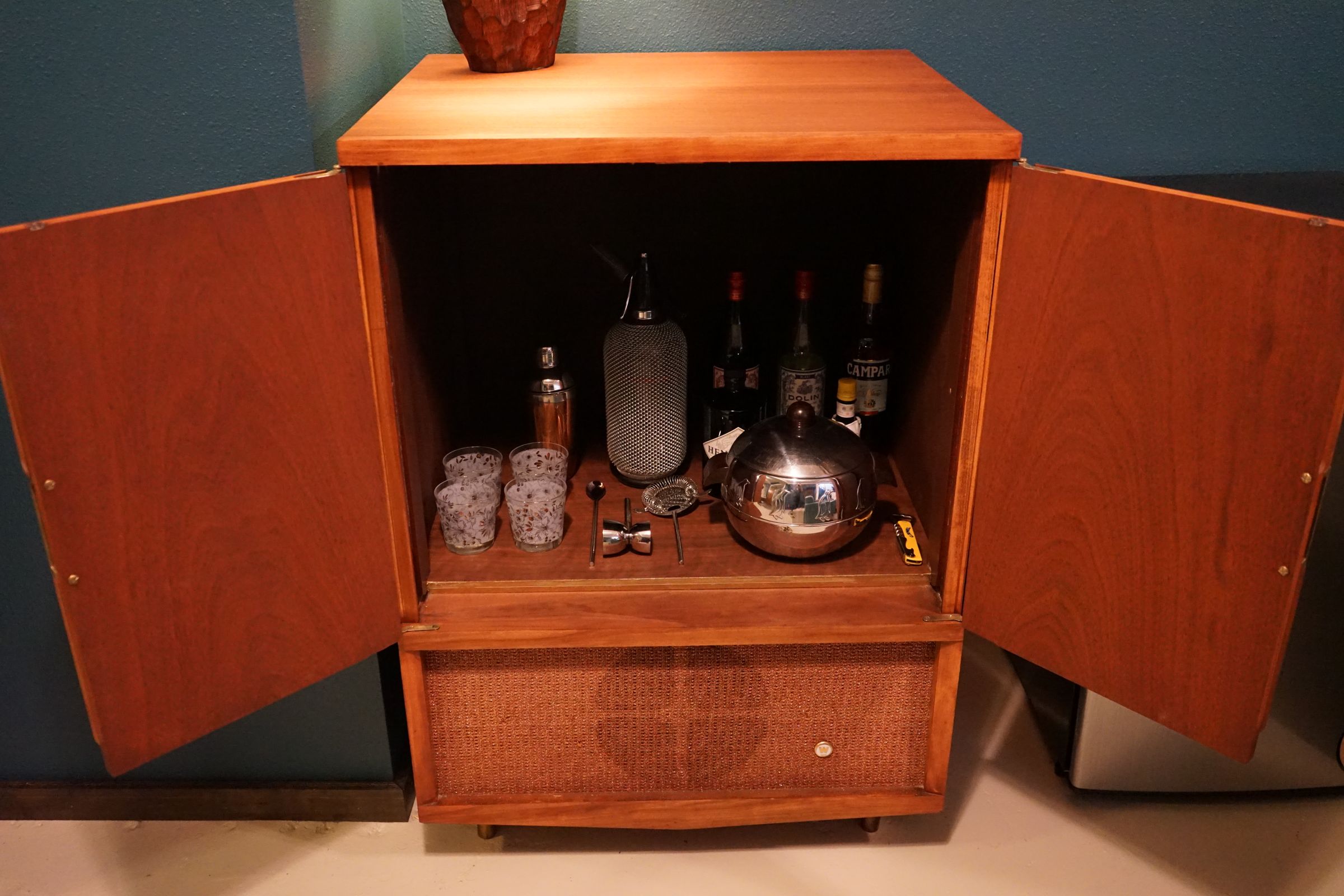 Turning Old TV Into a Bar Cart 10 Steps Instructables