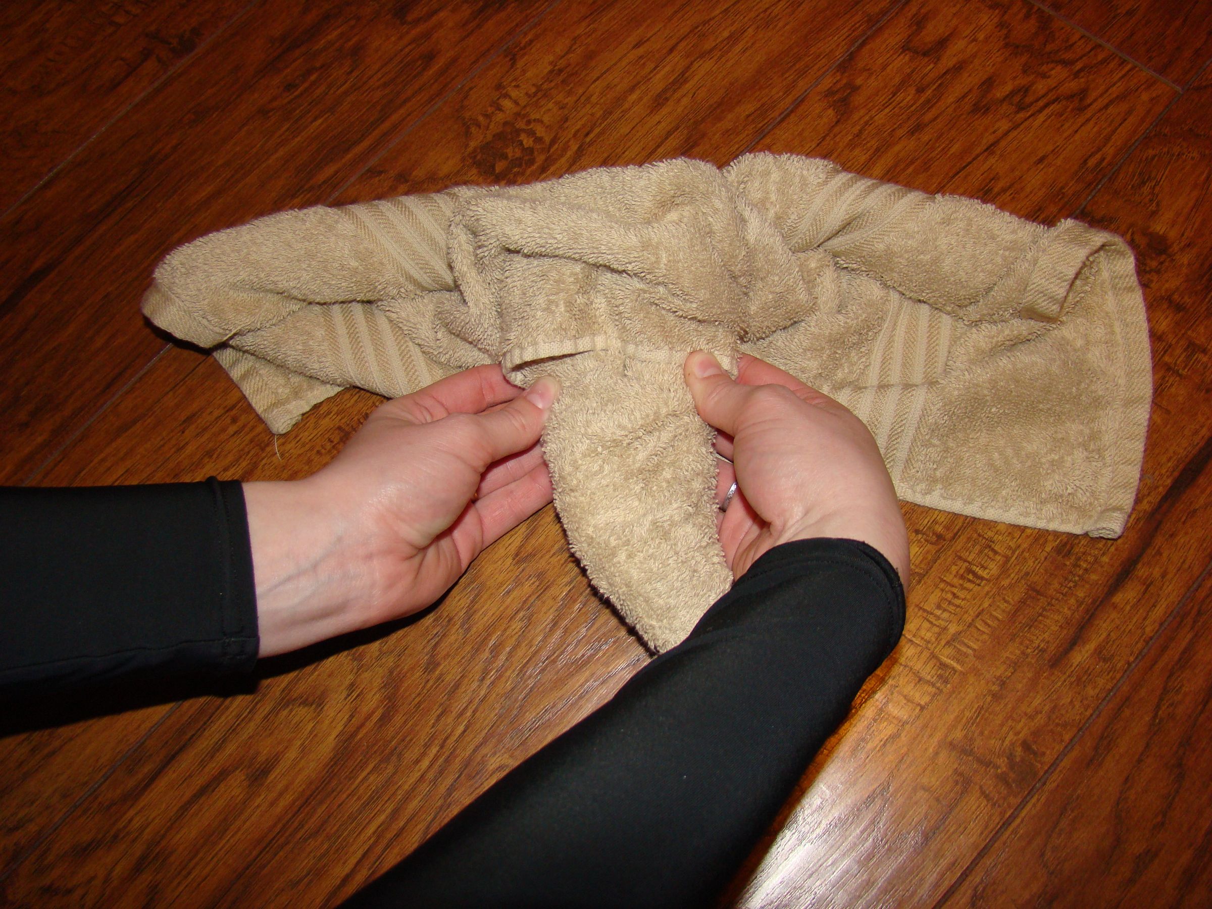How to Create a Towel Elephant! 9 Steps Instructables