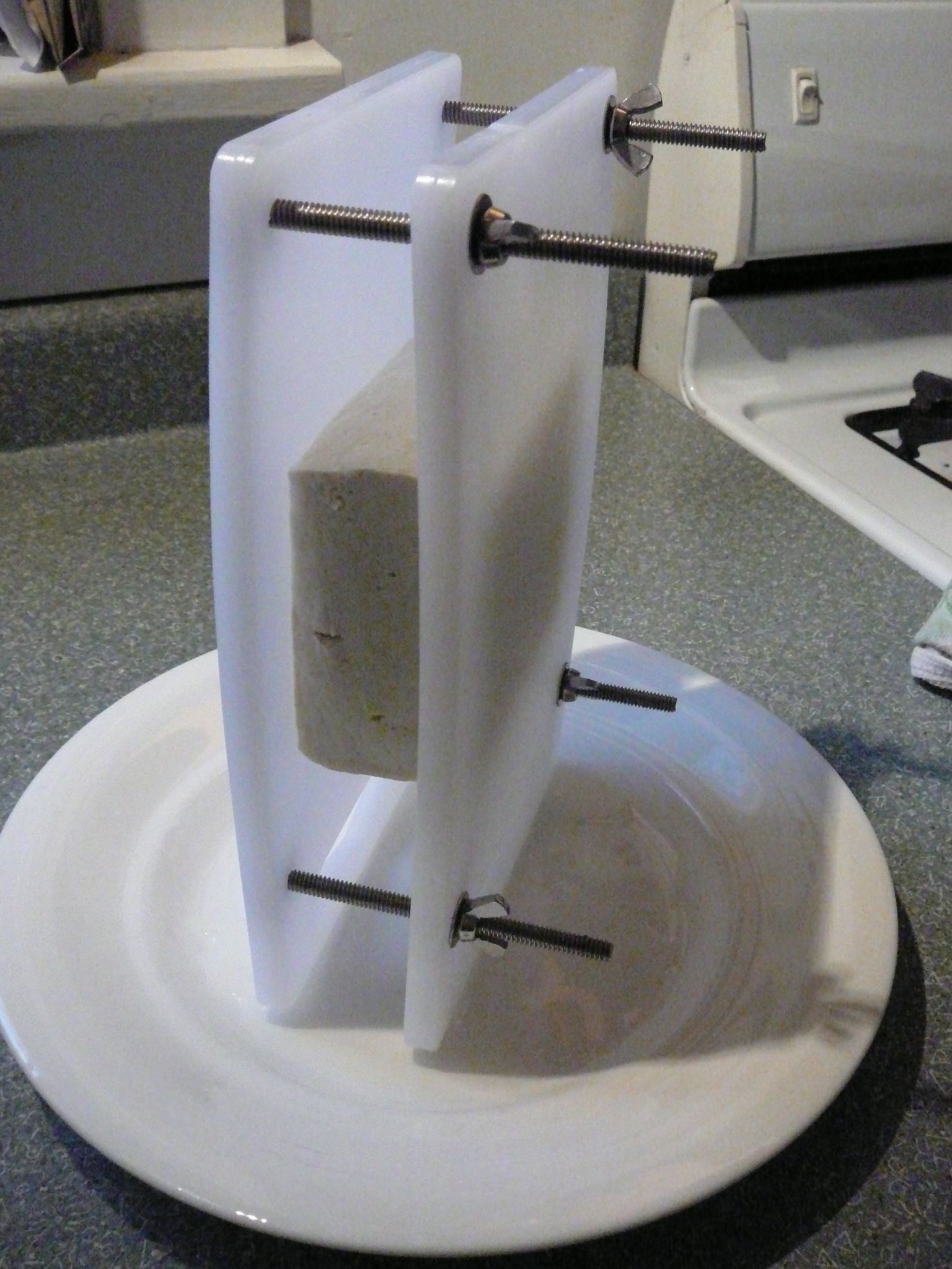 Tofu Press for 1 or 2 Blocks, Using Plastic Cutting Boards 6 Steps