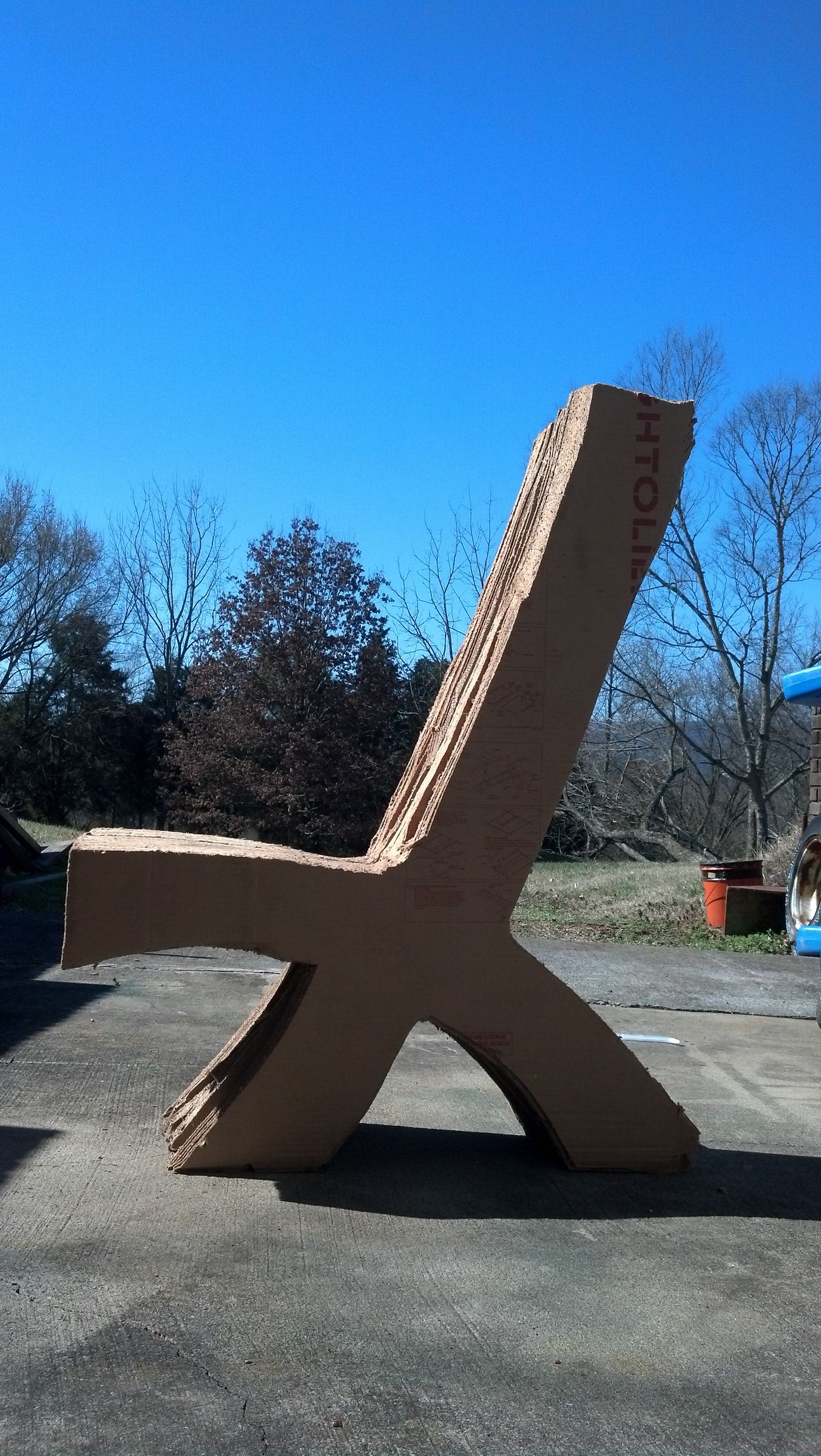 Cantilevered Cardboard Chair
