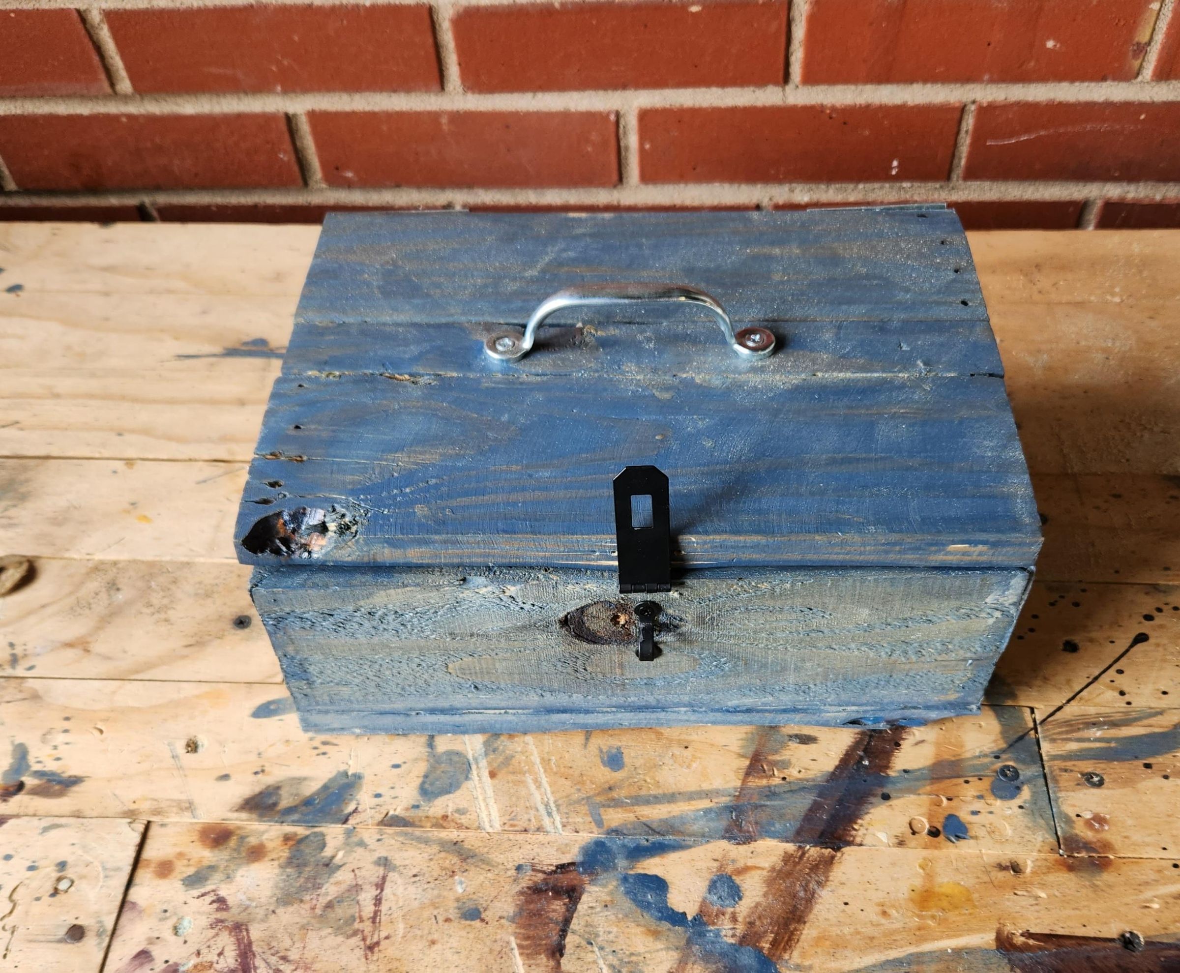 Elegant Pallet Box - Image 1