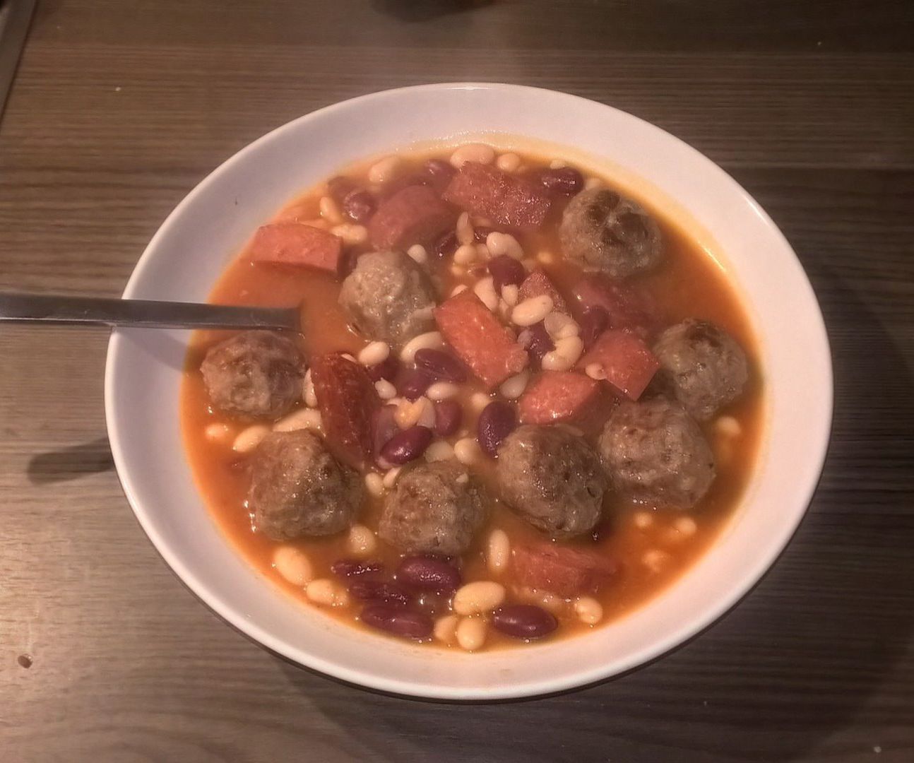 Bean stew with chorizo and meatballs
