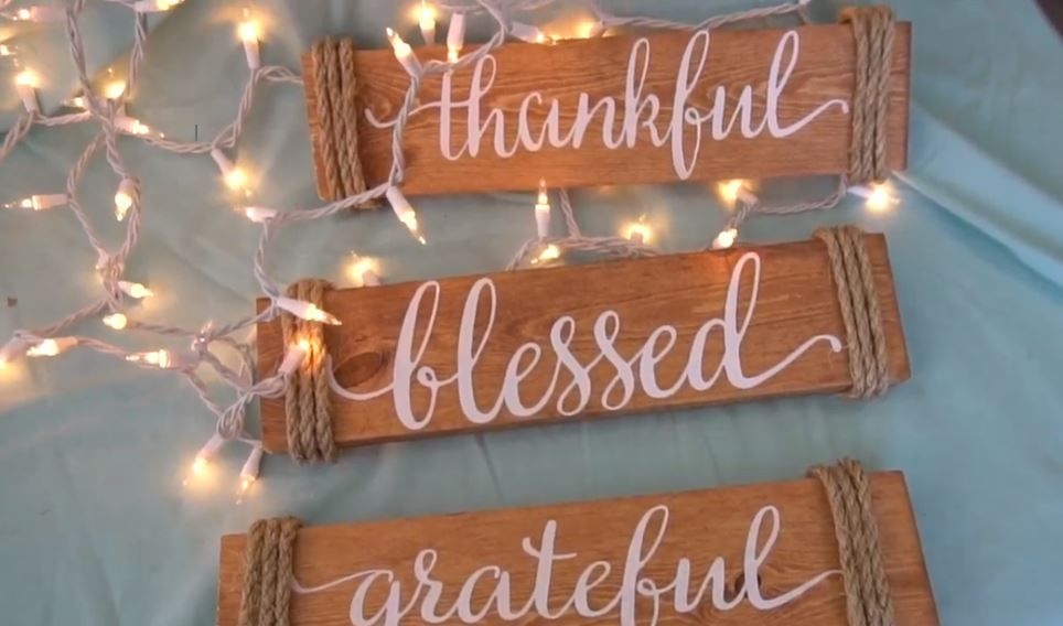 Wooden signboard for Thanksgiving