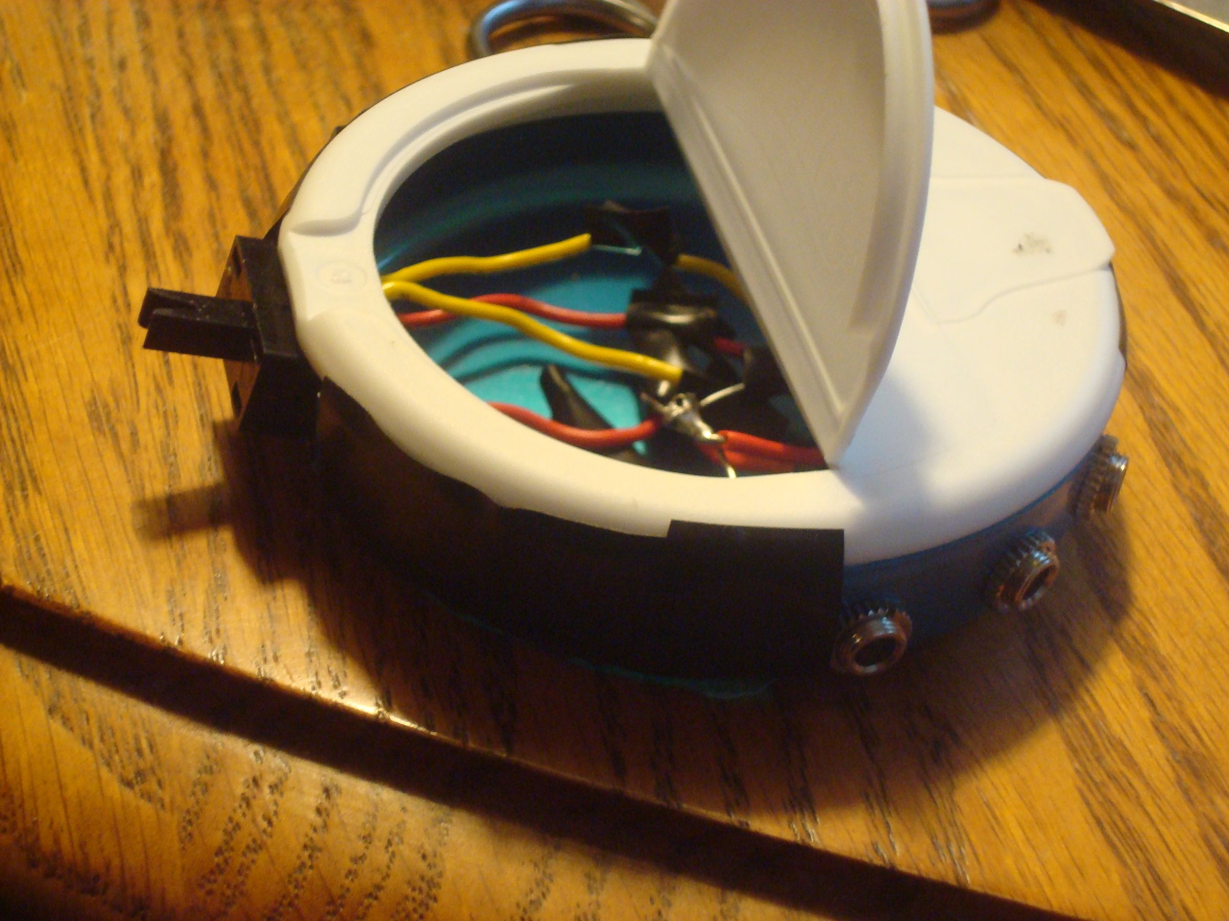 Mint Box Audio Selector: 3.5mm Audio Switch