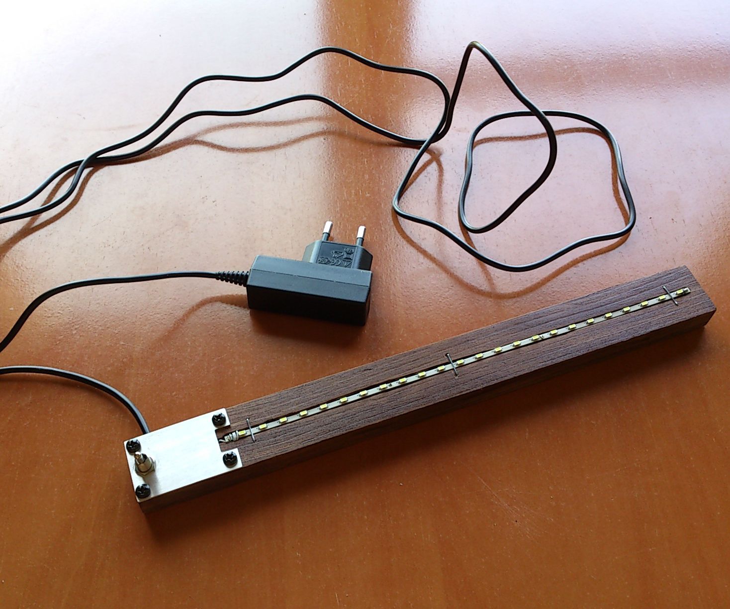 Powering an LED Stripe + Bonus (Lamp) 