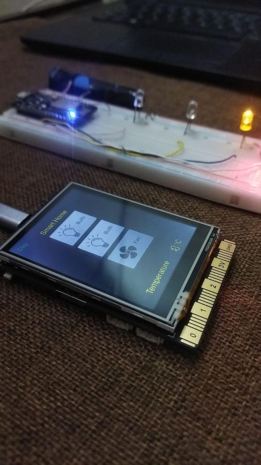 Smart Home Using Unihiker and NodeMcu