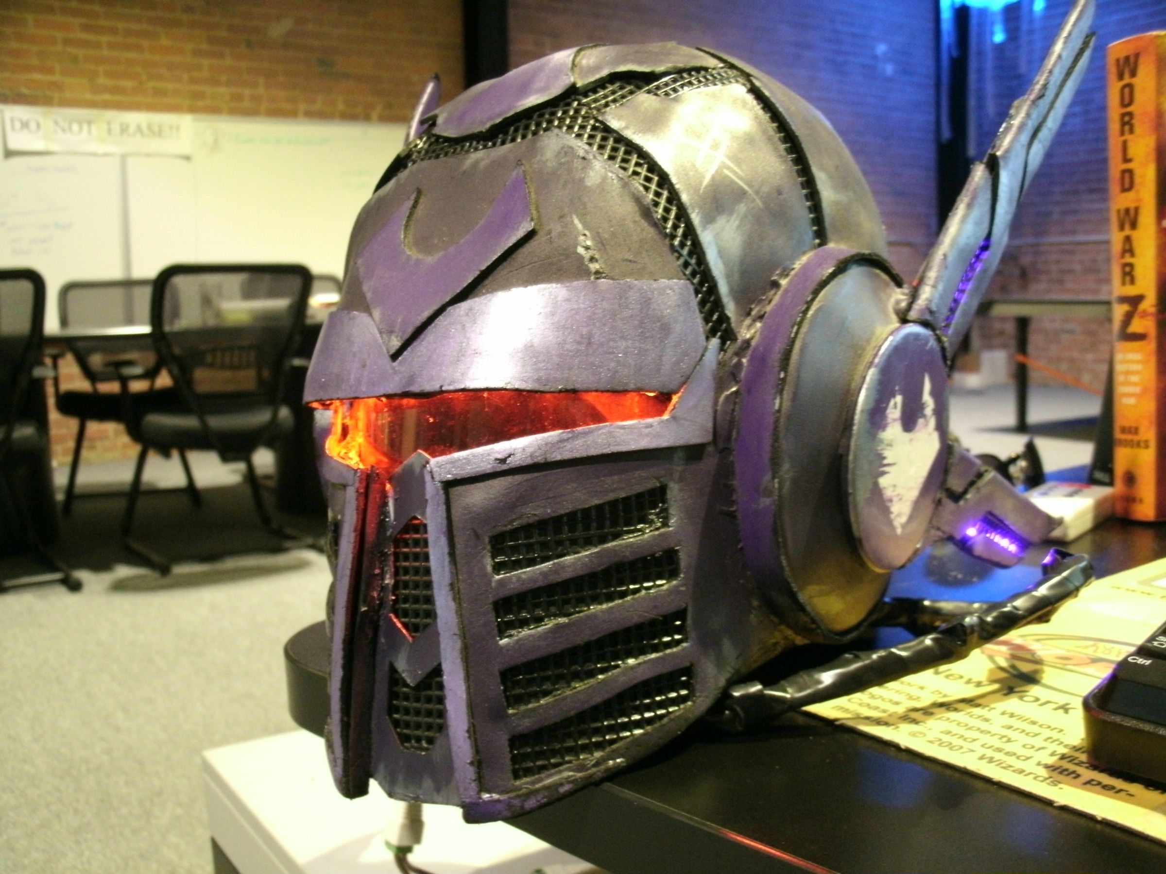 Bounty Hunter Helmet LEDs