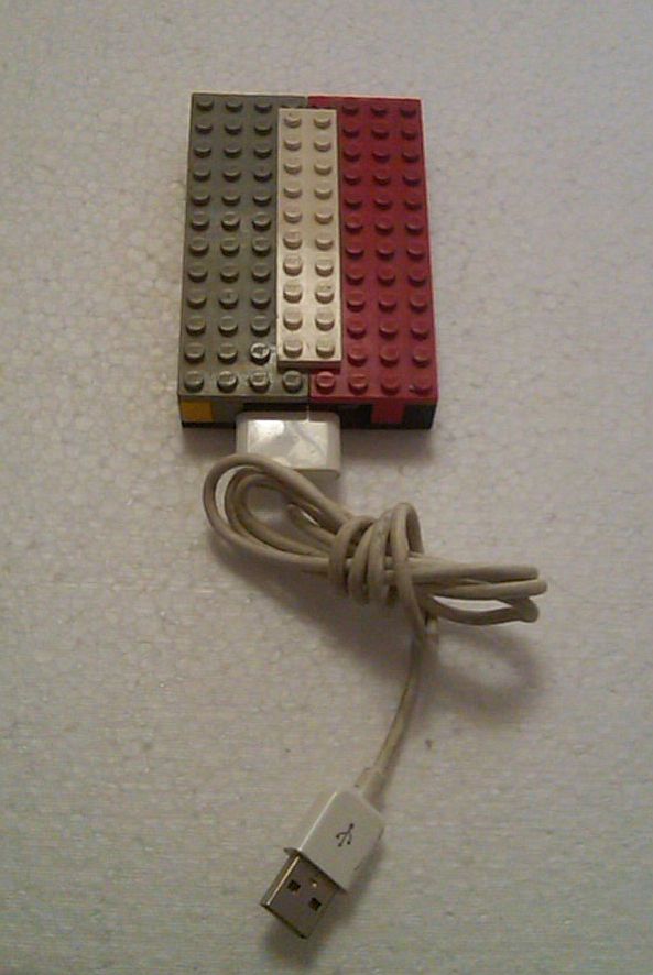 Broken 2GB Ipod Nano to Lego USB flash drive / Ipod Nano de 2gb descompuesto a Memoria USB Lego