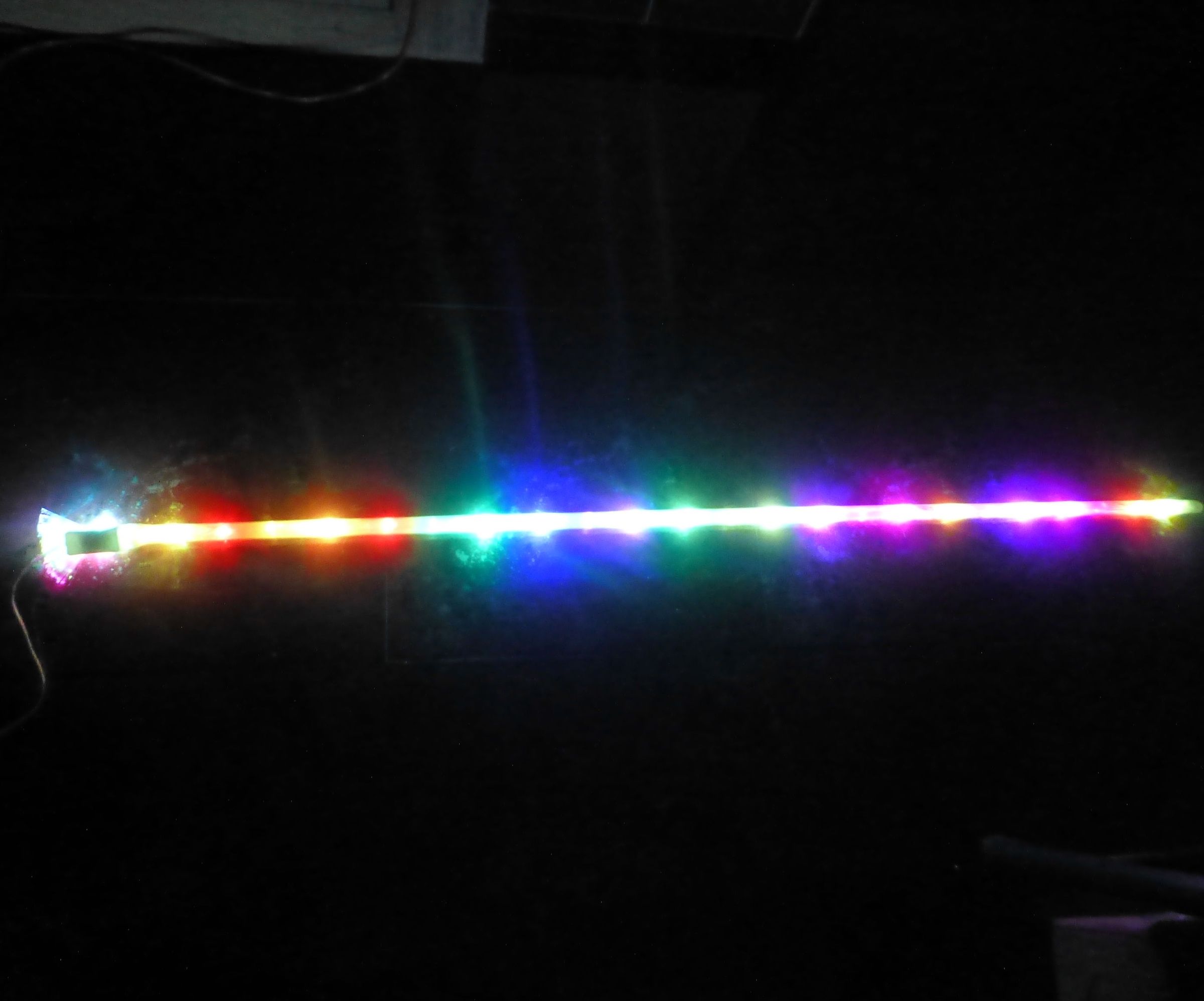 Trash to Treasure : Turn an Old Fluorescent Tube Into a Wizard's Wand