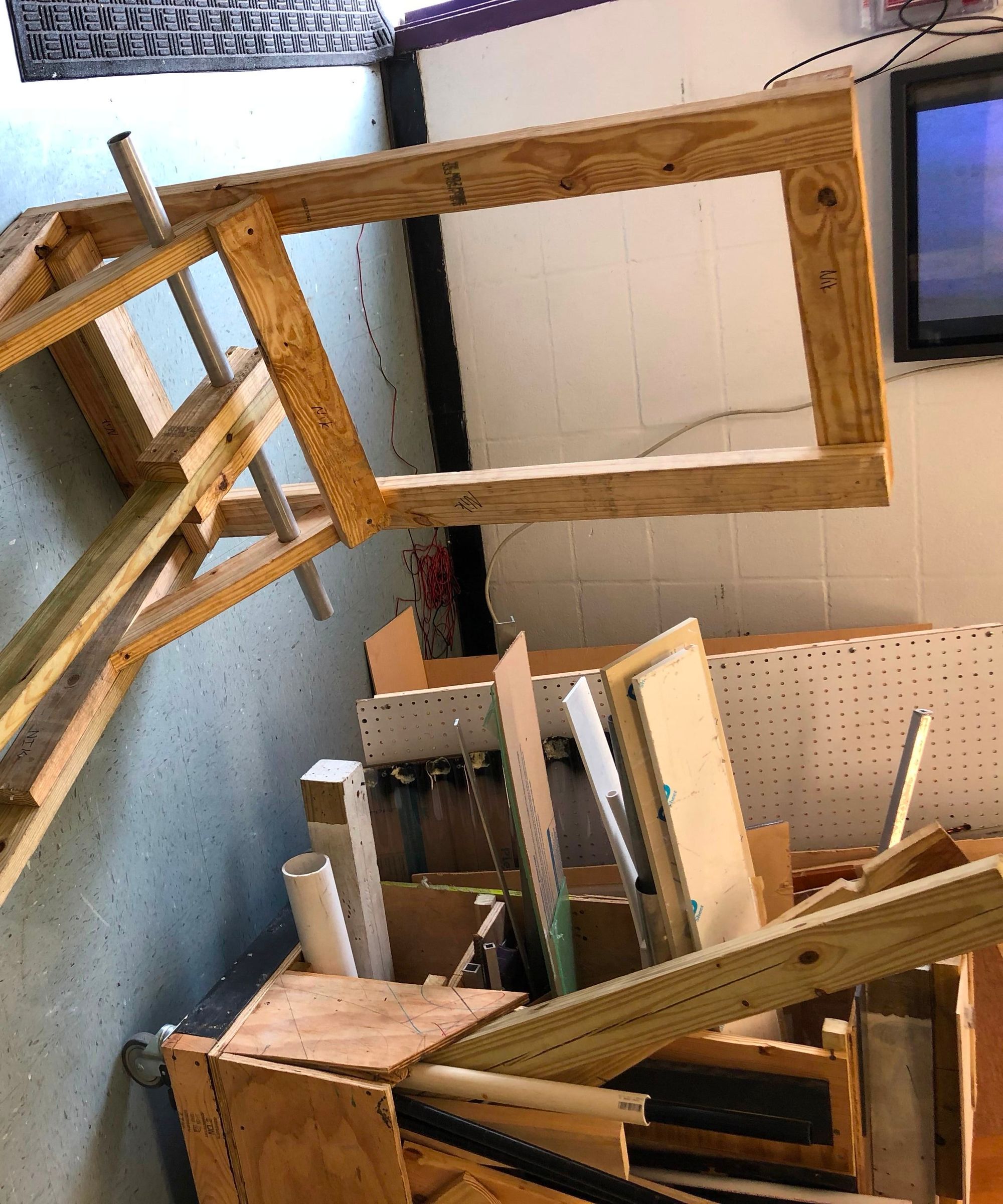  Trebuchet Construction