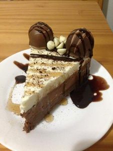 TRIPLE CHOCOLATE MOUSSE