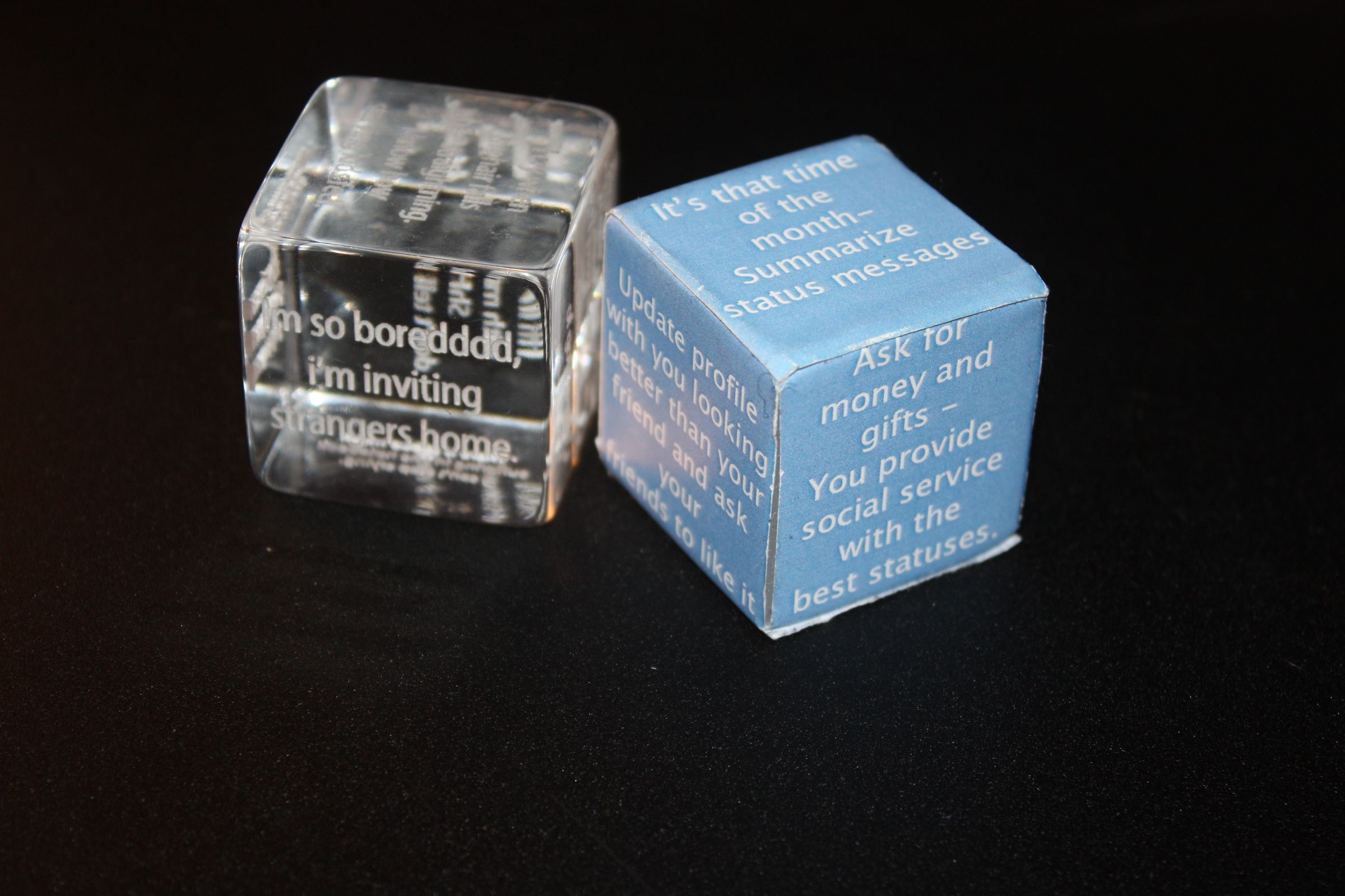 Rolling Status - Reduces Facebook Stress