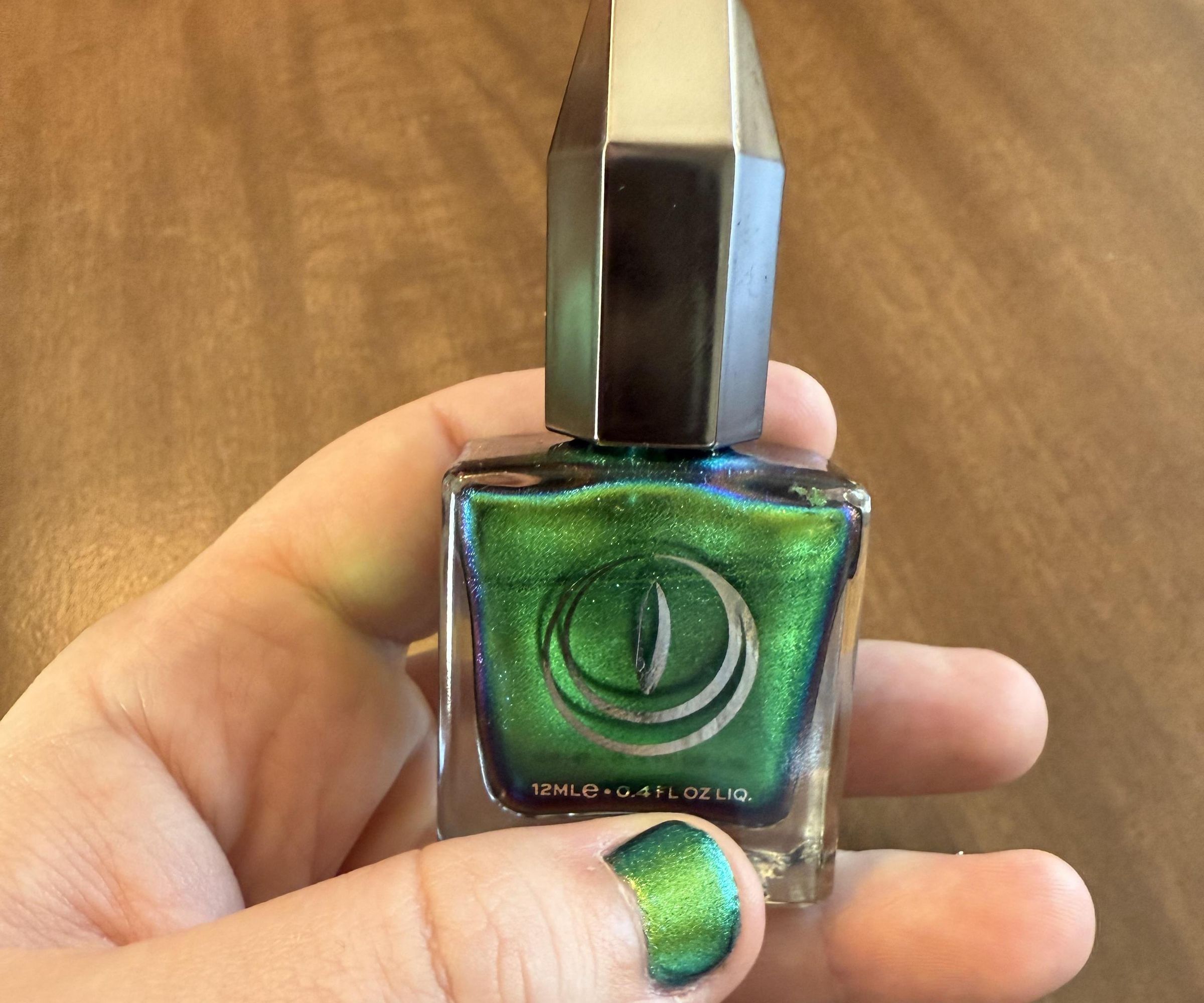 How to Paint Your Nails With Mooncat Lacquer Nail Polish