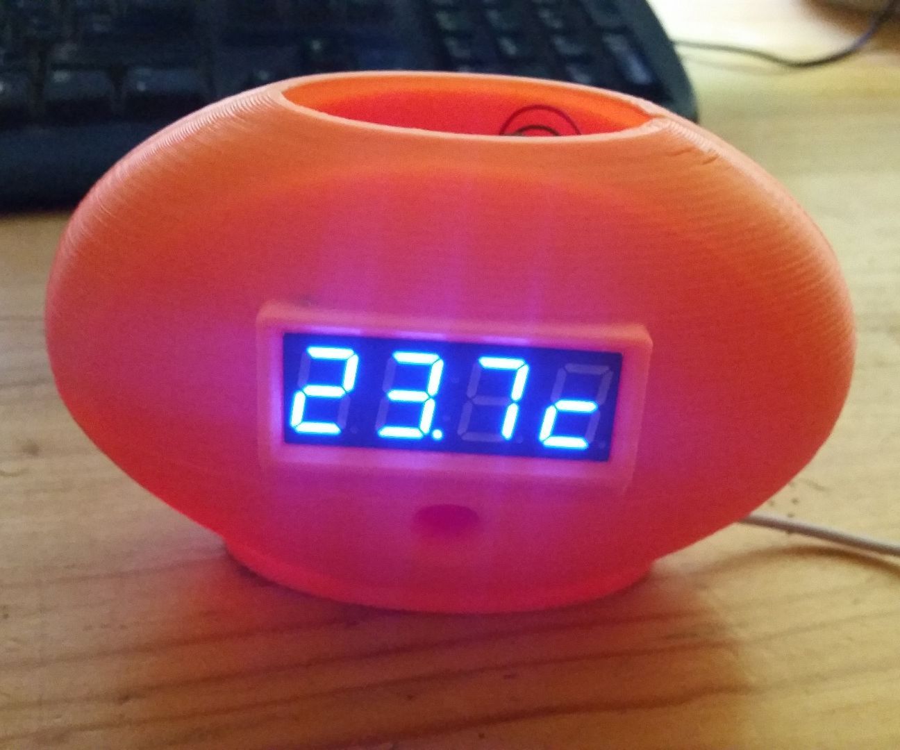Raspberry Pi Barometer Weather Clock